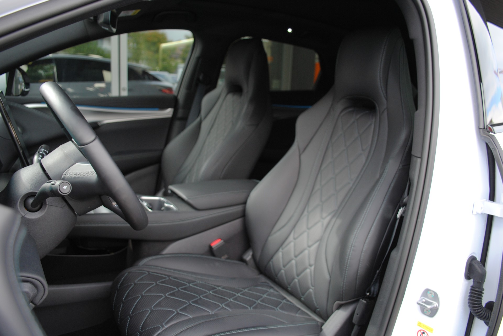 BYD Sealion 7 91,3 kWh Excellence AWD-image-9