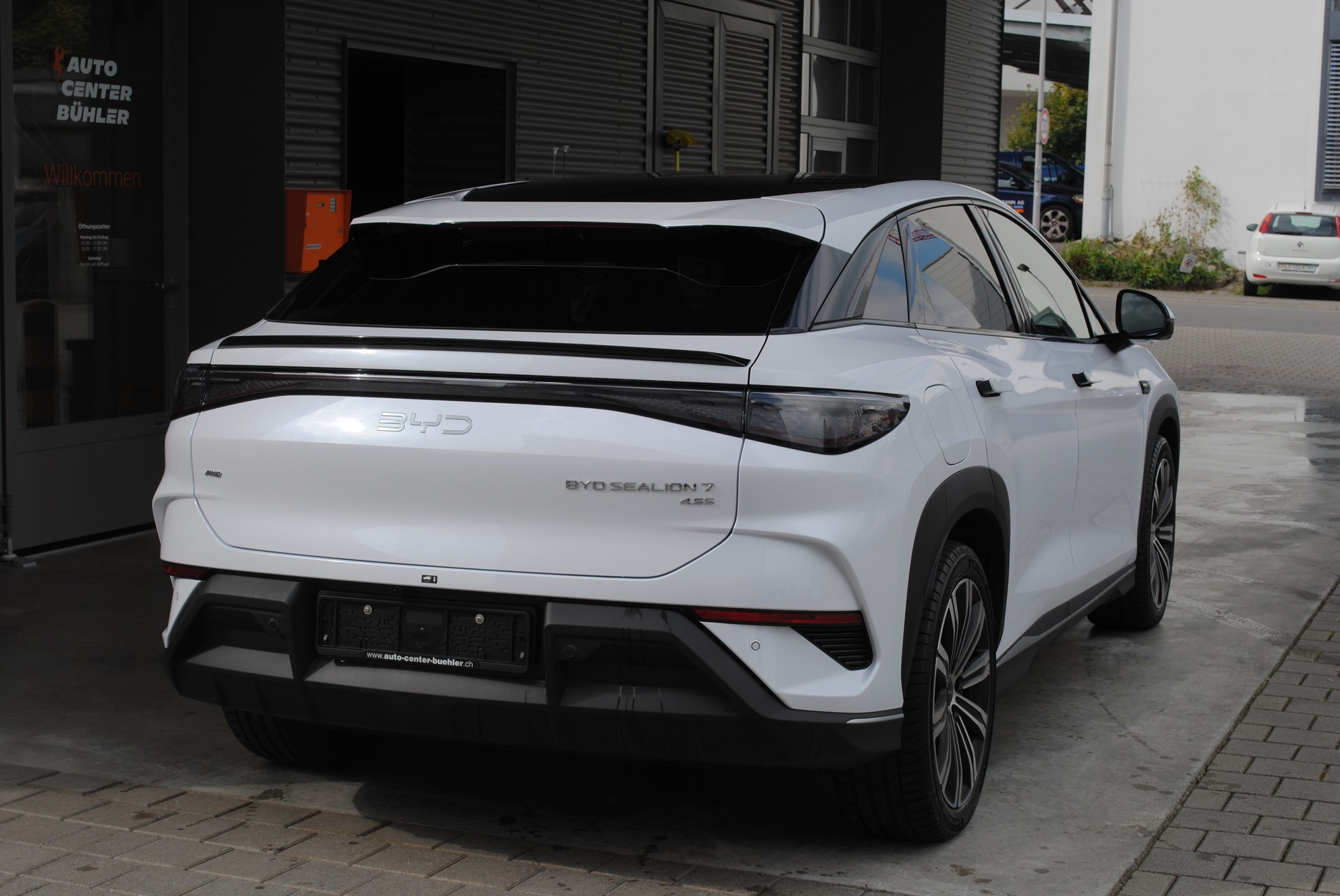 BYD Sealion 7 91,3 kWh Excellence AWD-image-6