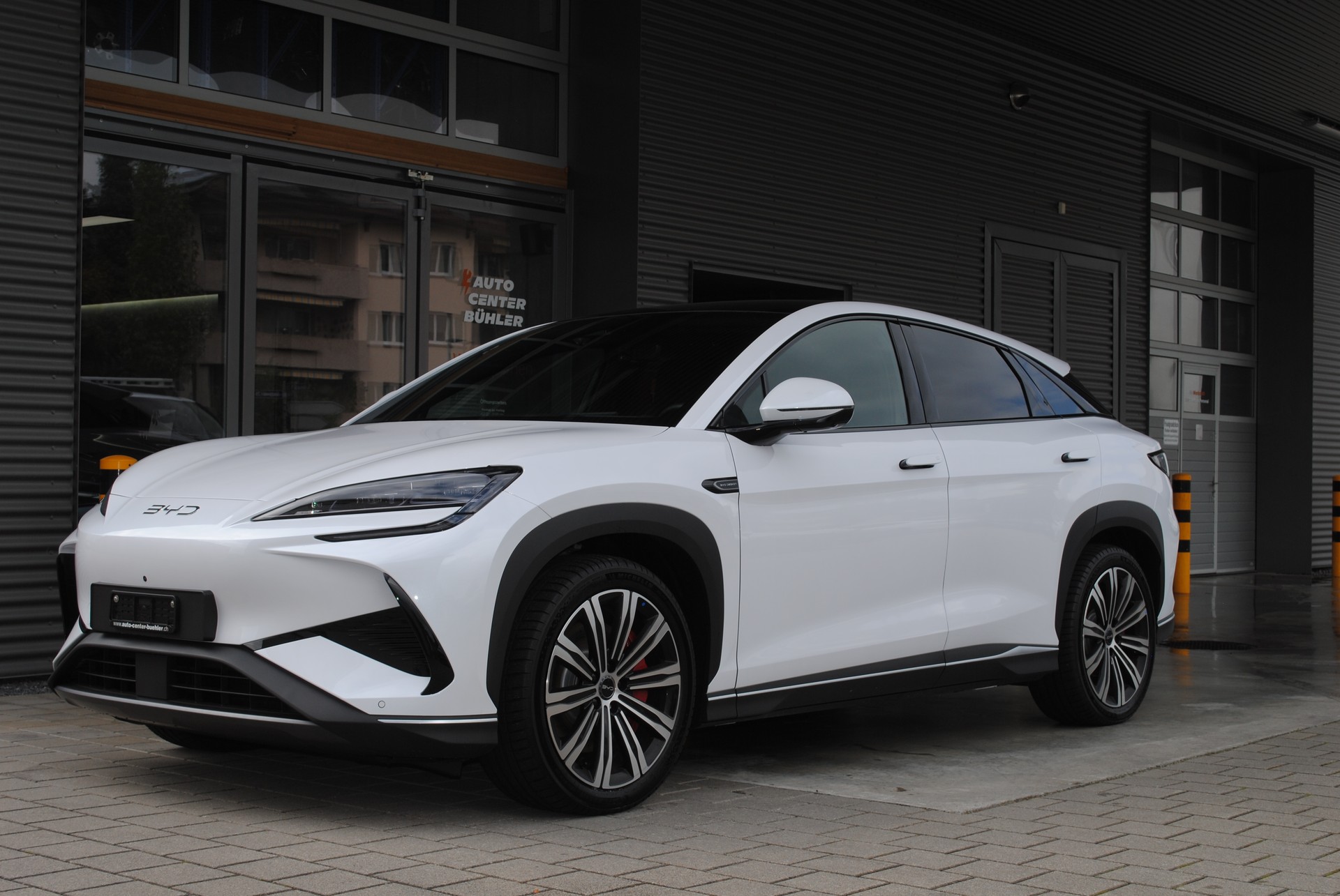 BYD Sealion 7 91,3 kWh Excellence AWD-showroom-element-2