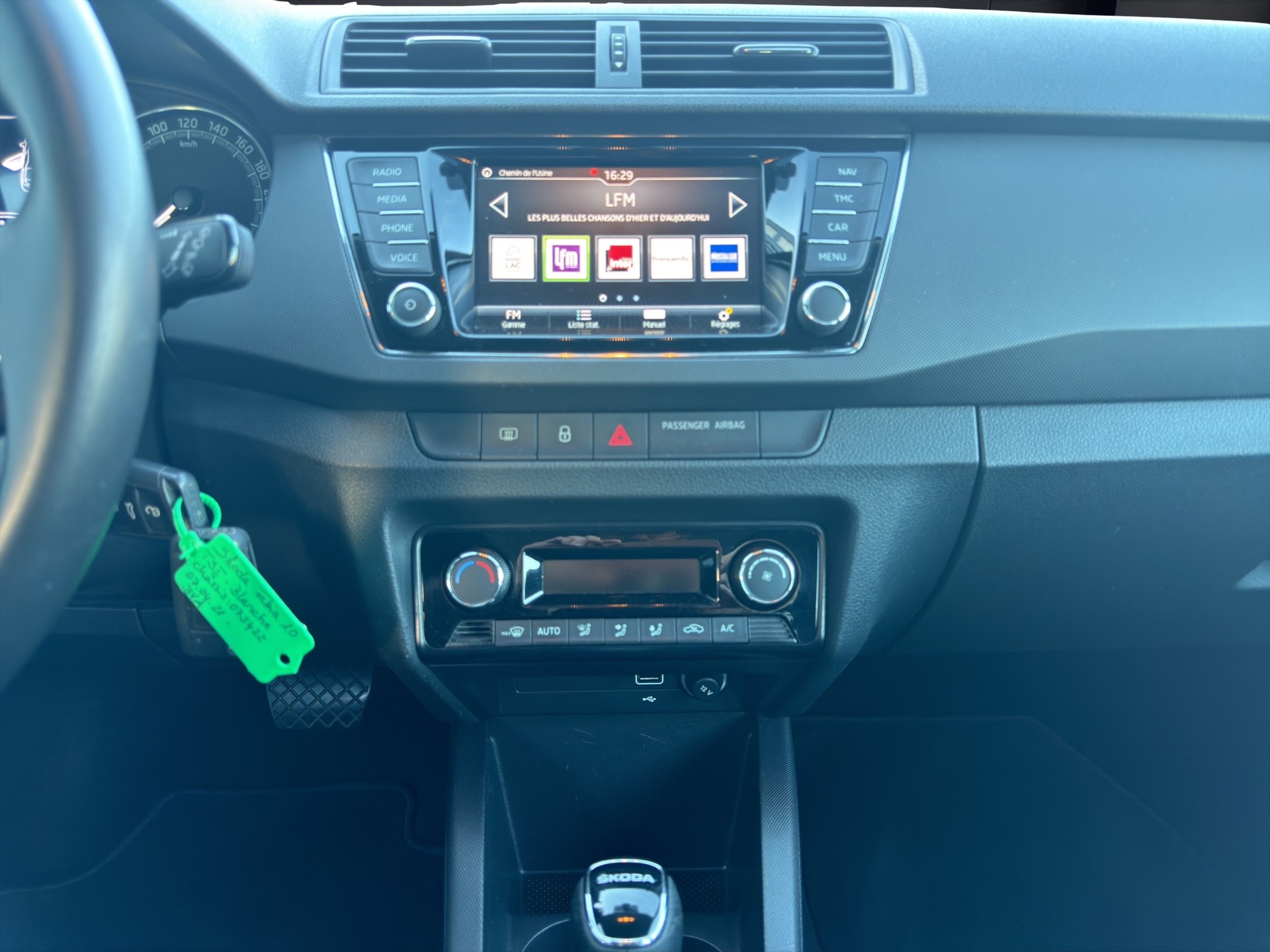 SKODA Fabia 1.0 TSI Ambition DSG-image-16