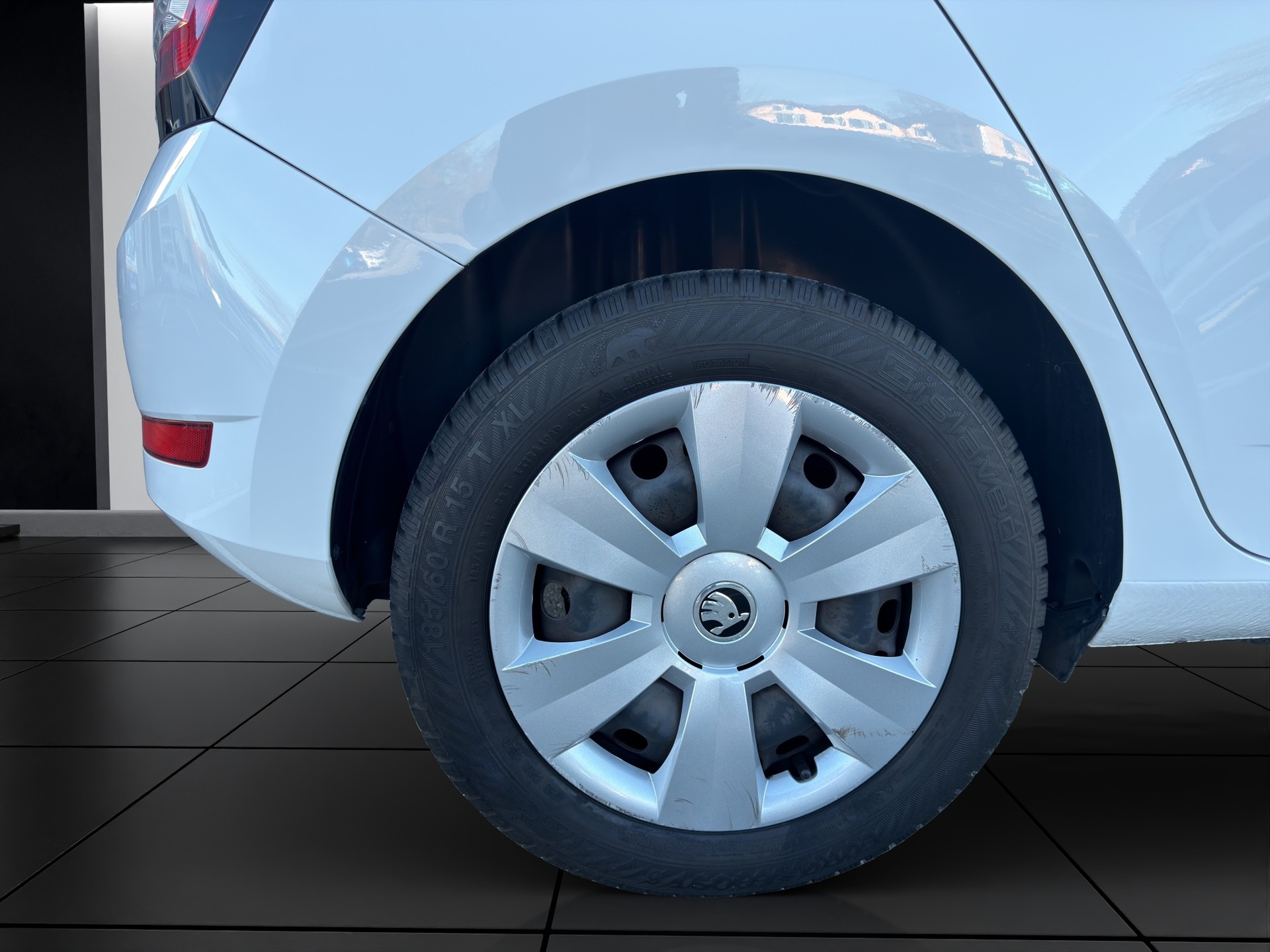 SKODA Fabia 1.0 TSI Ambition DSG-image-26