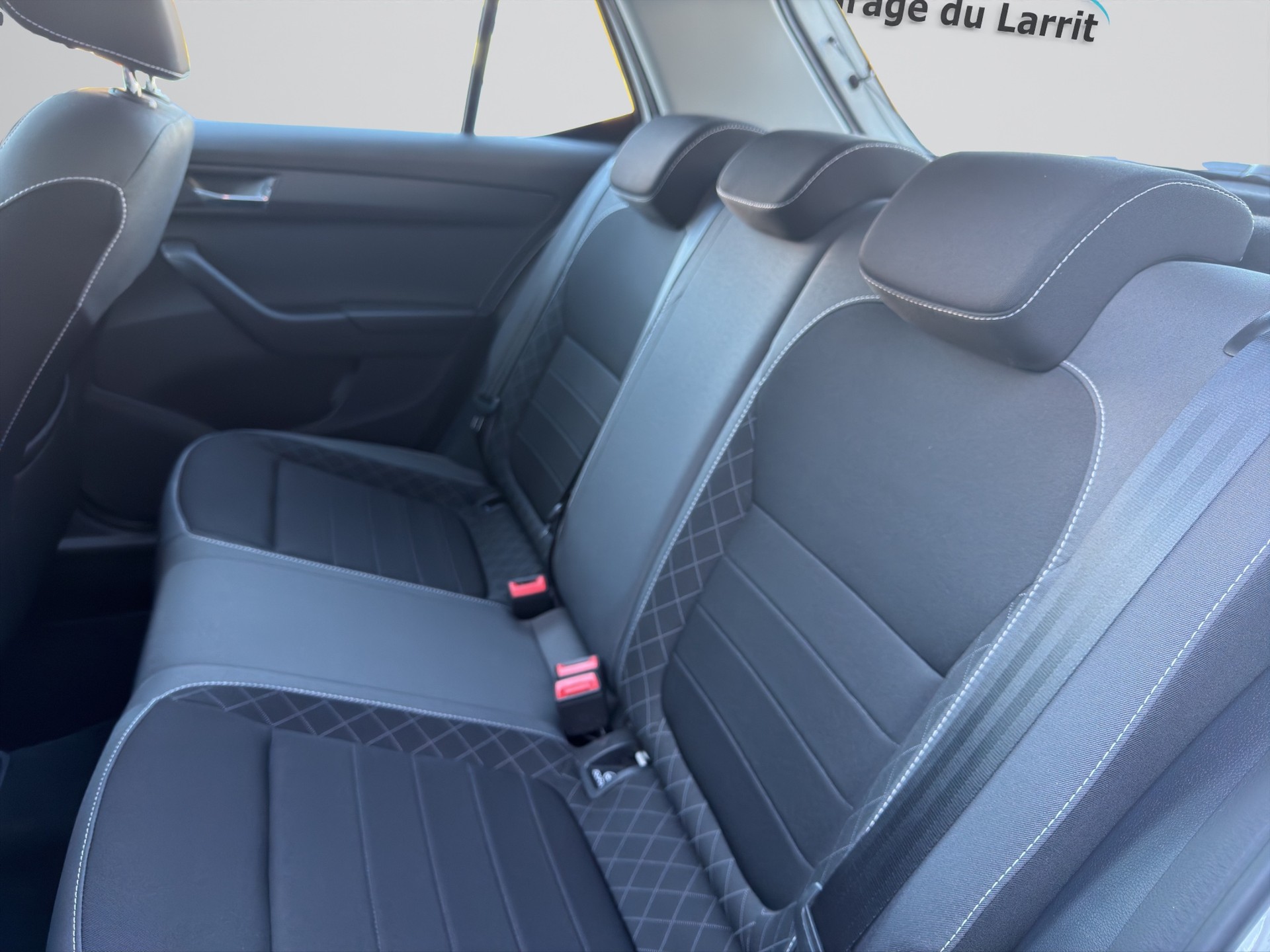 SKODA Fabia 1.0 TSI Ambition DSG-image-10