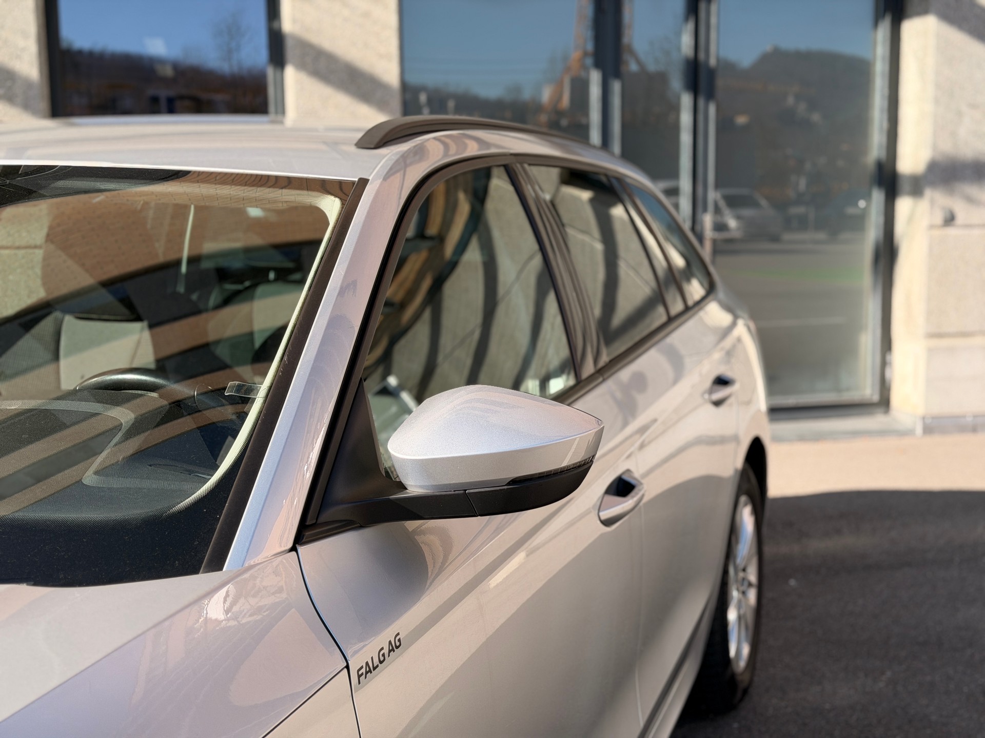 SKODA Octavia Combi 2.0 TDI DSG Ambition 4x4-image-9