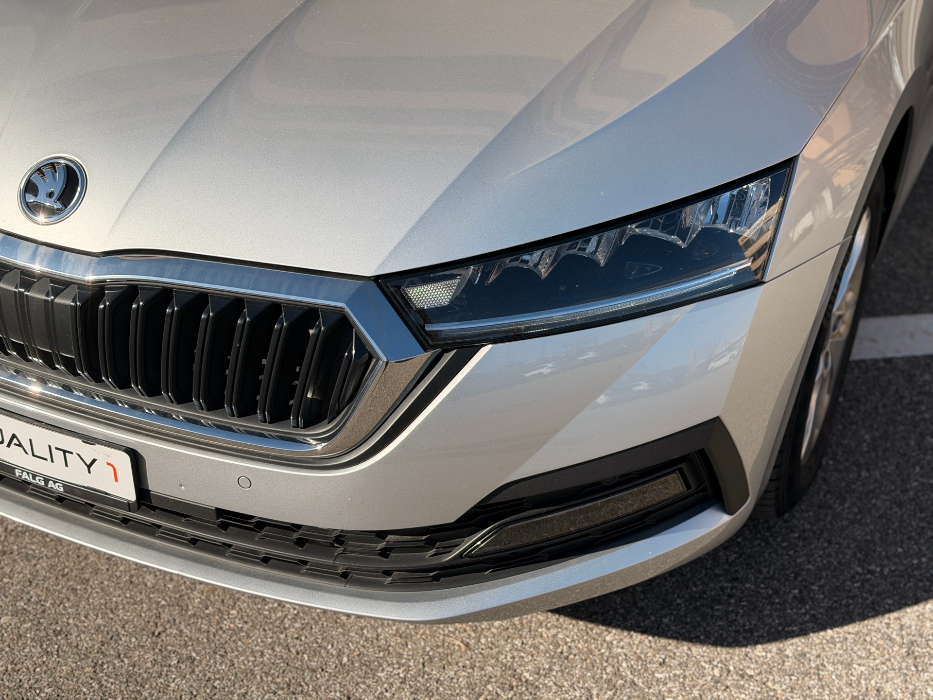 SKODA Octavia Combi 2.0 TDI DSG Ambition 4x4-image-5