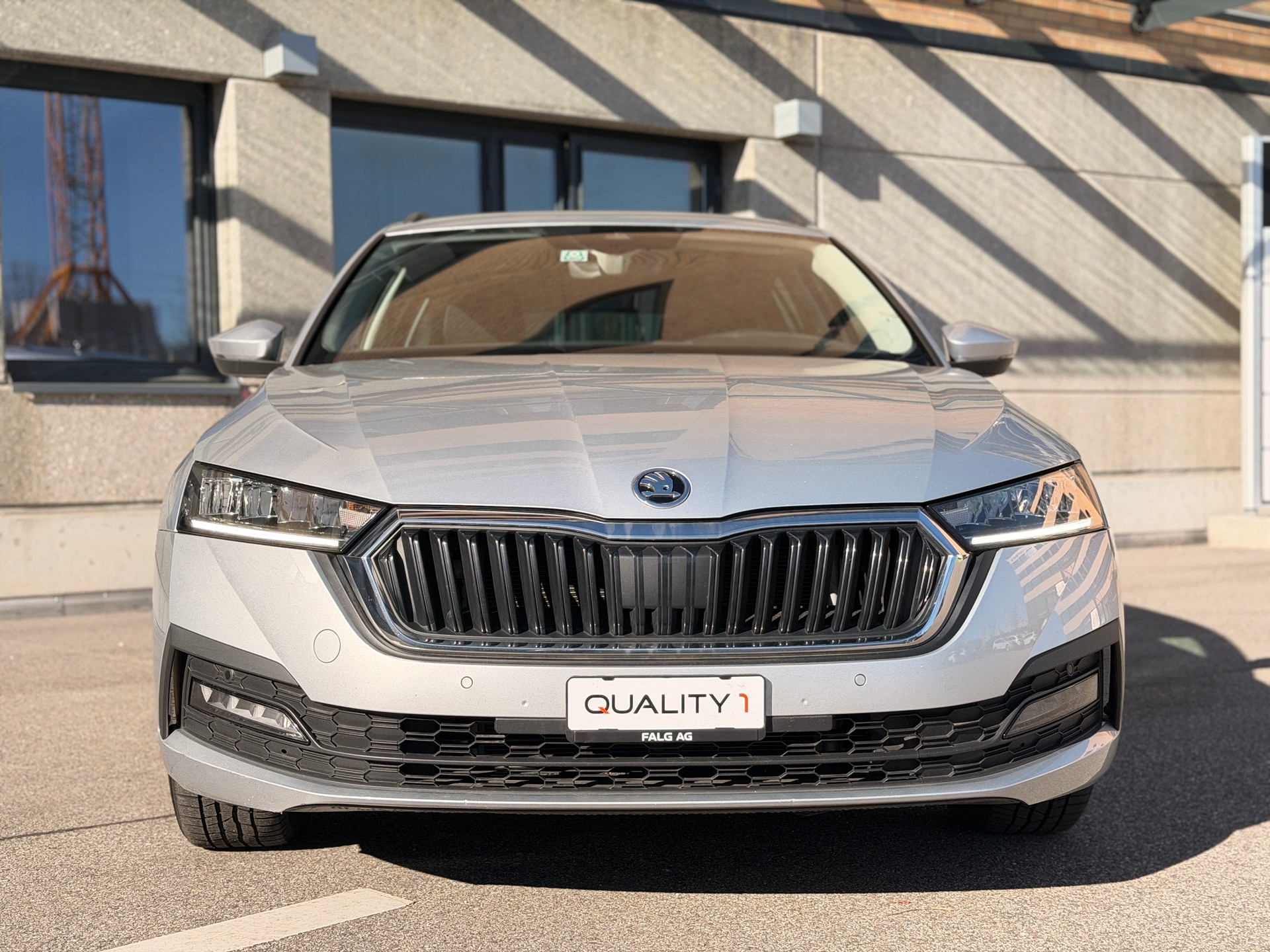 SKODA Octavia Combi 2.0 TDI DSG Ambition 4x4-image-6