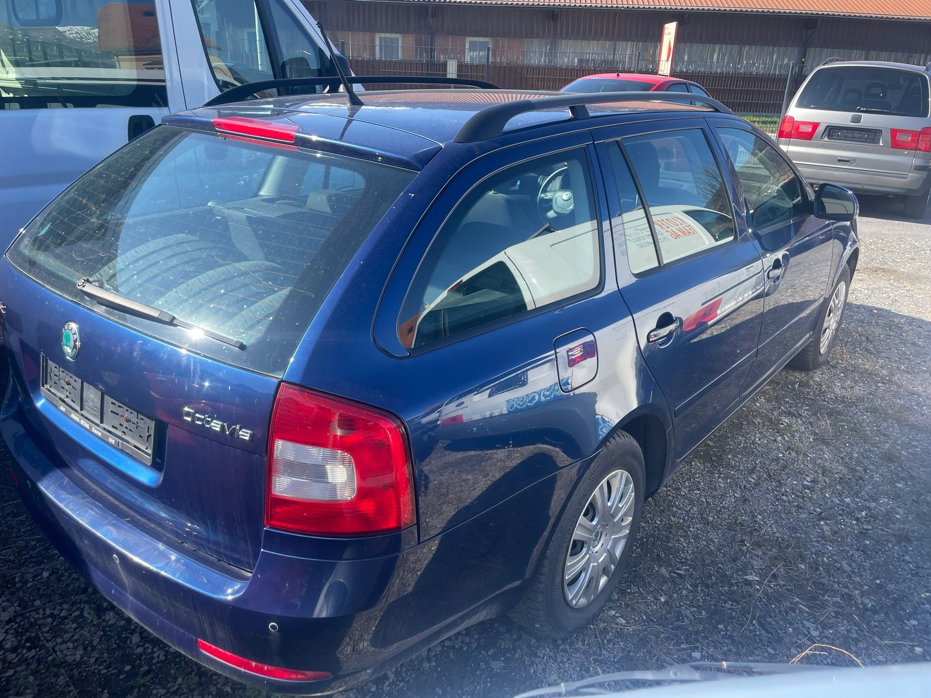SKODA Octavia Combi 1.8 TSI Ambition 4x4-image-2
