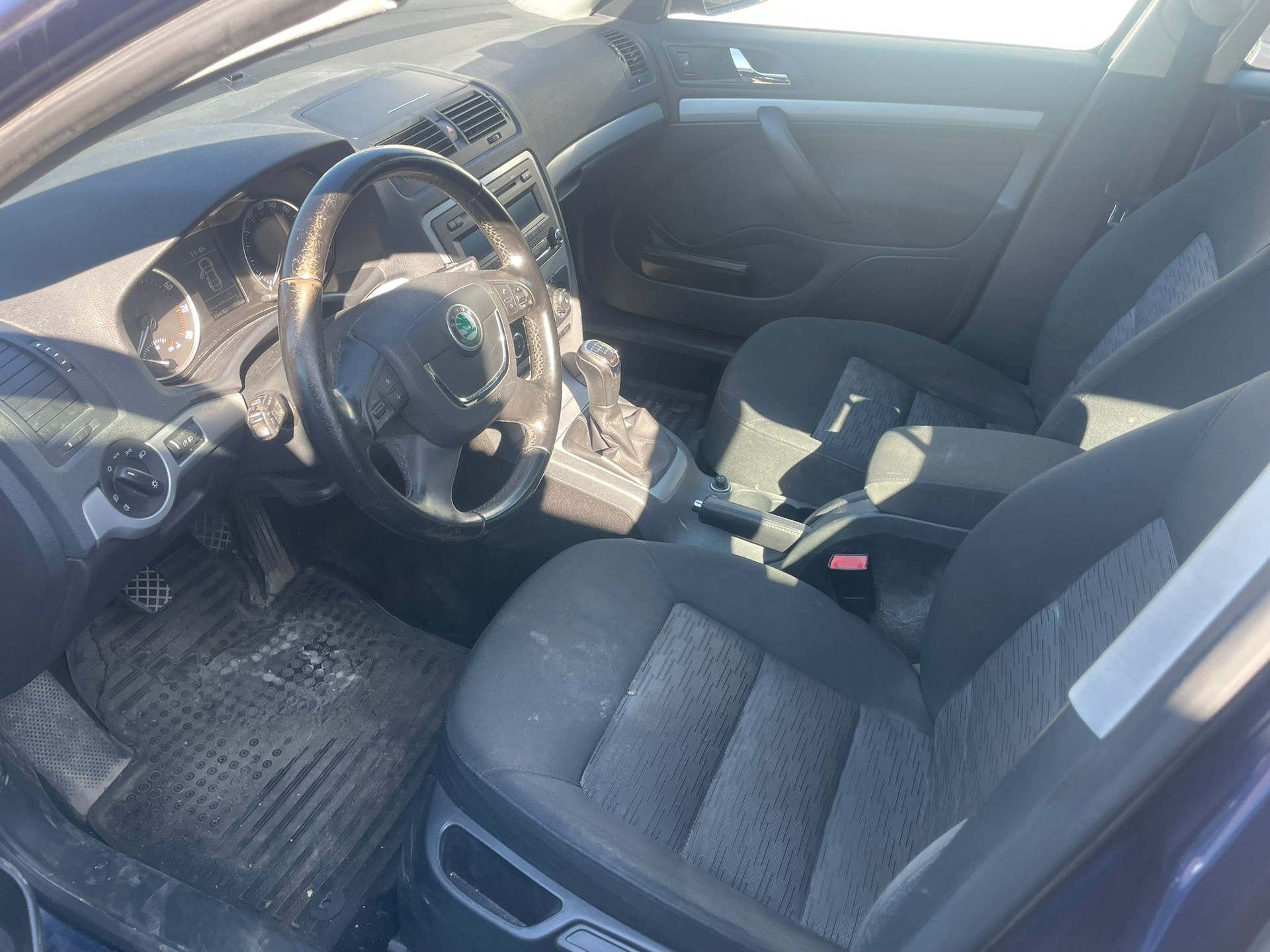 SKODA Octavia Combi 1.8 TSI Ambition 4x4-image-7