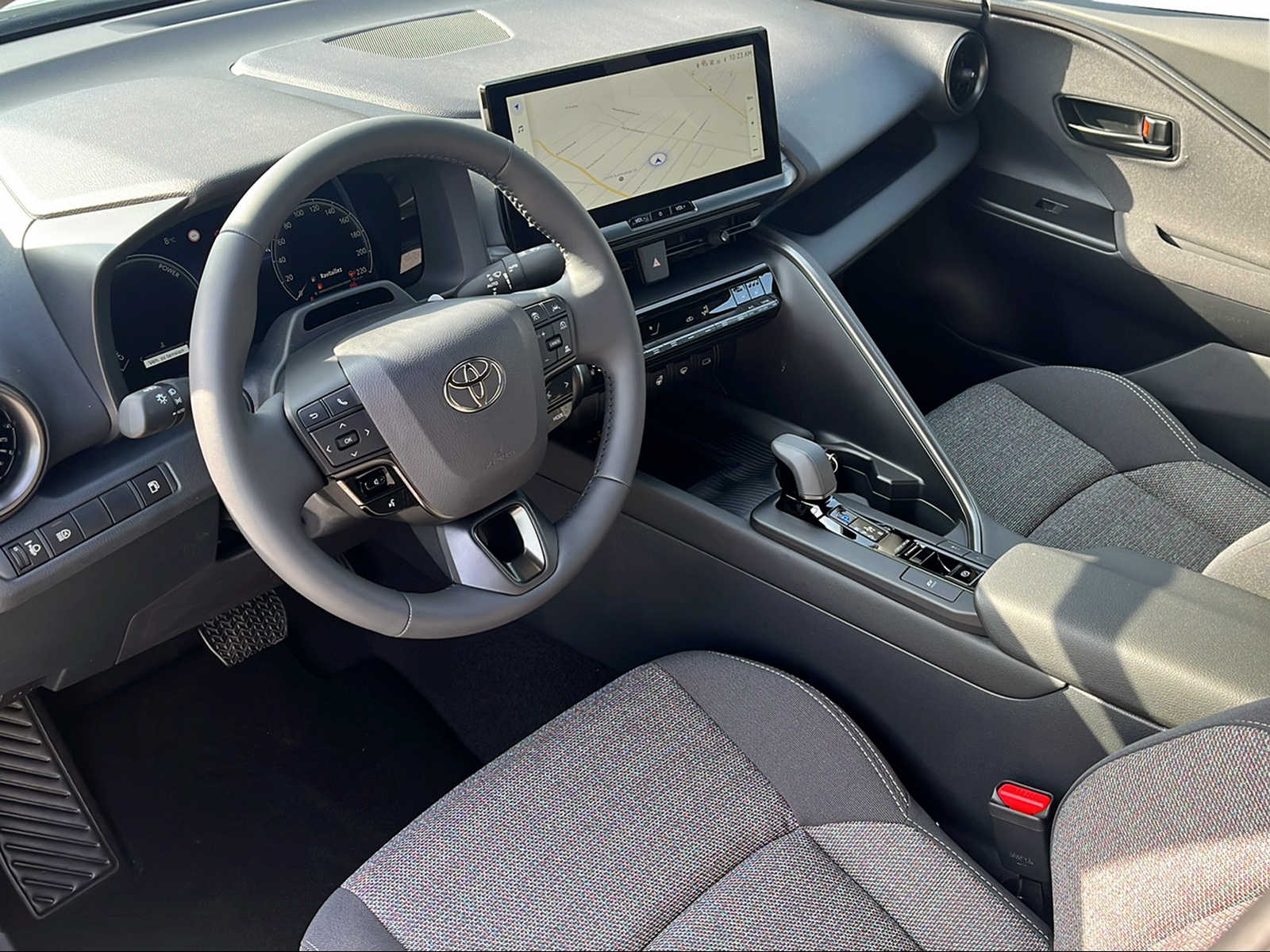 TOYOTA C-HR 1.8 HSD CVT Swiss Edition Storm Grey met.-image-5