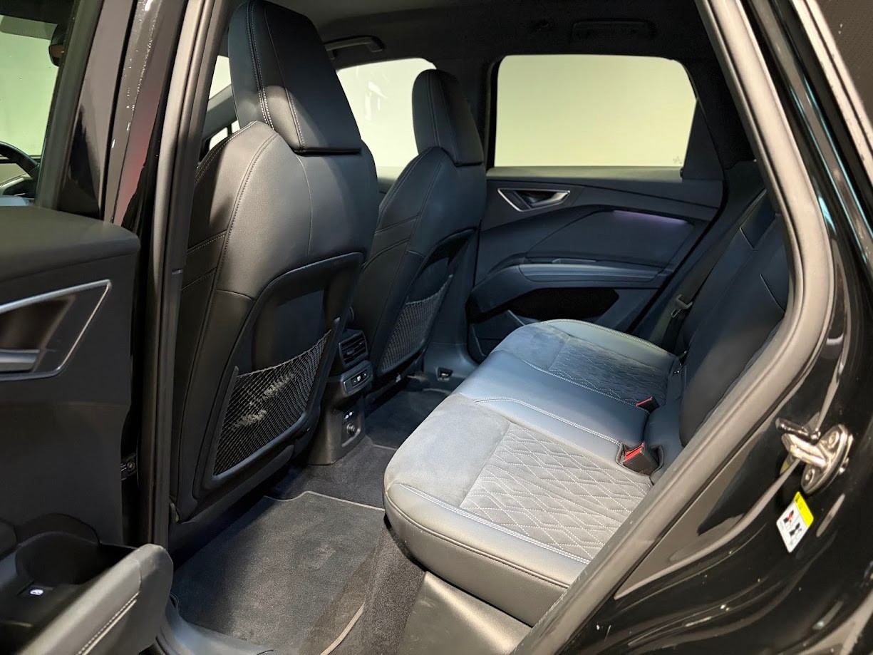 AUDI Q4 e-tron 50 quattro-image-3