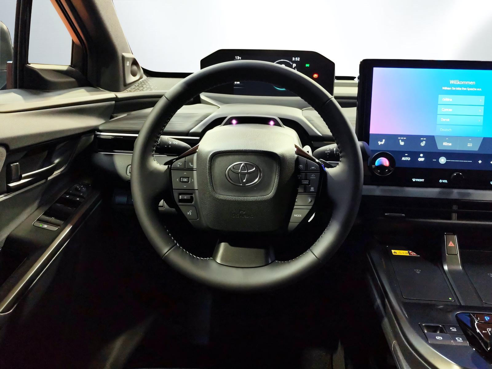 TOYOTA C-HR+ Premium AWD-image-10