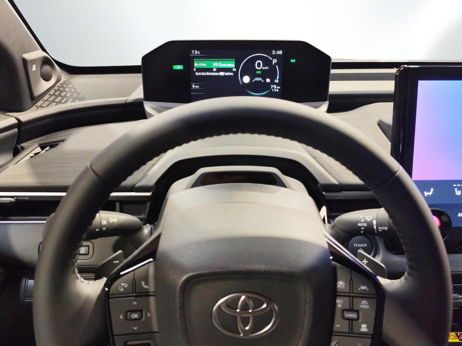 TOYOTA C-HR+ Premium AWD-image-11