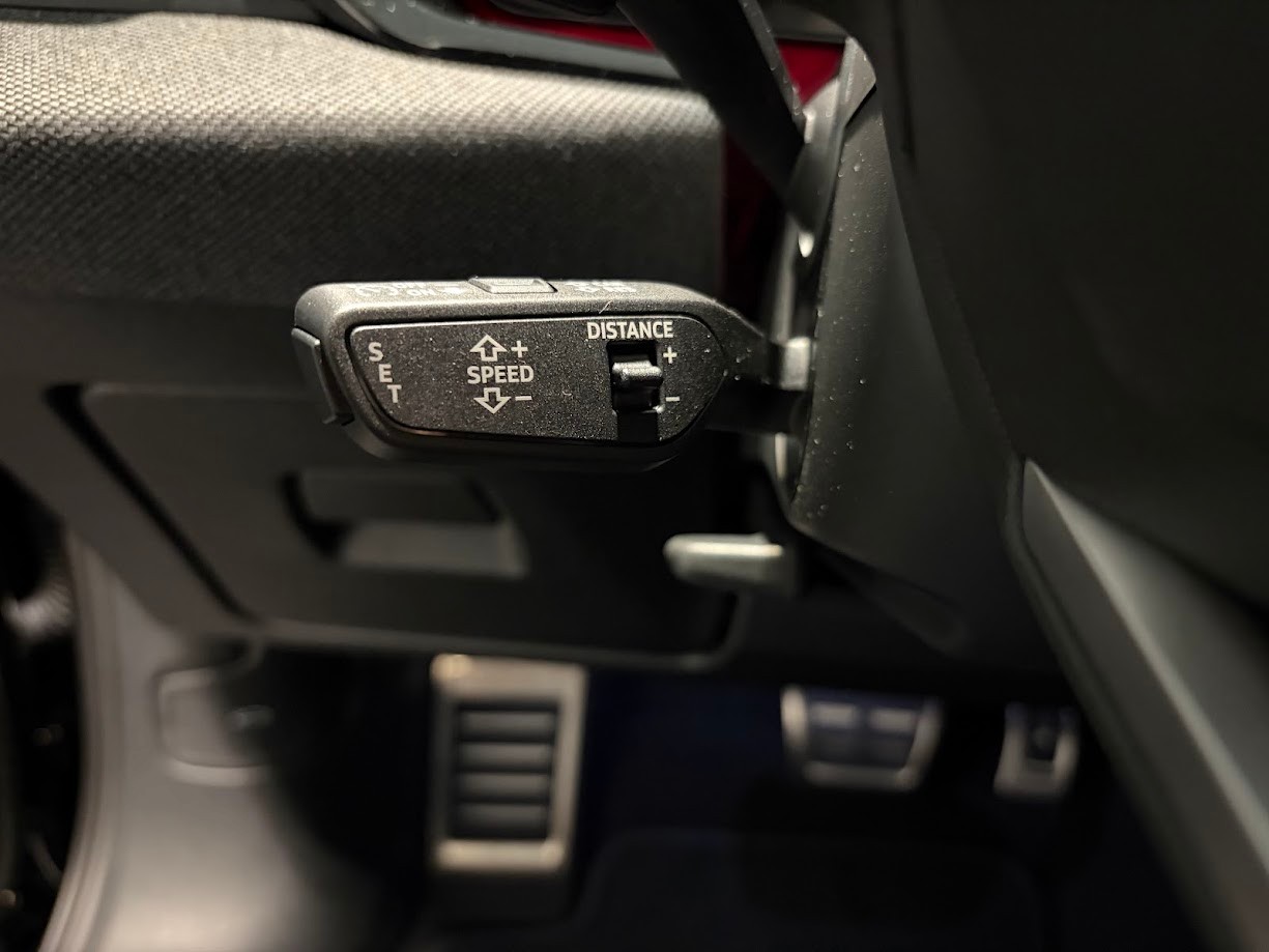 AUDI A5 Avant e-hybrid quattro Attraction 220 kW S tronic-image-6