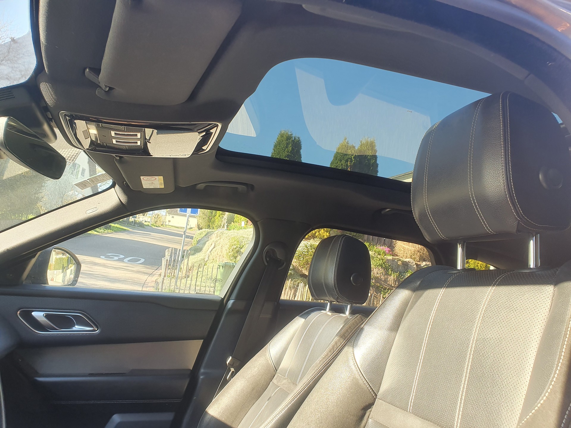 LAND ROVER Range Rover Velar R-Dynamic P 250 S Automatic-image-9