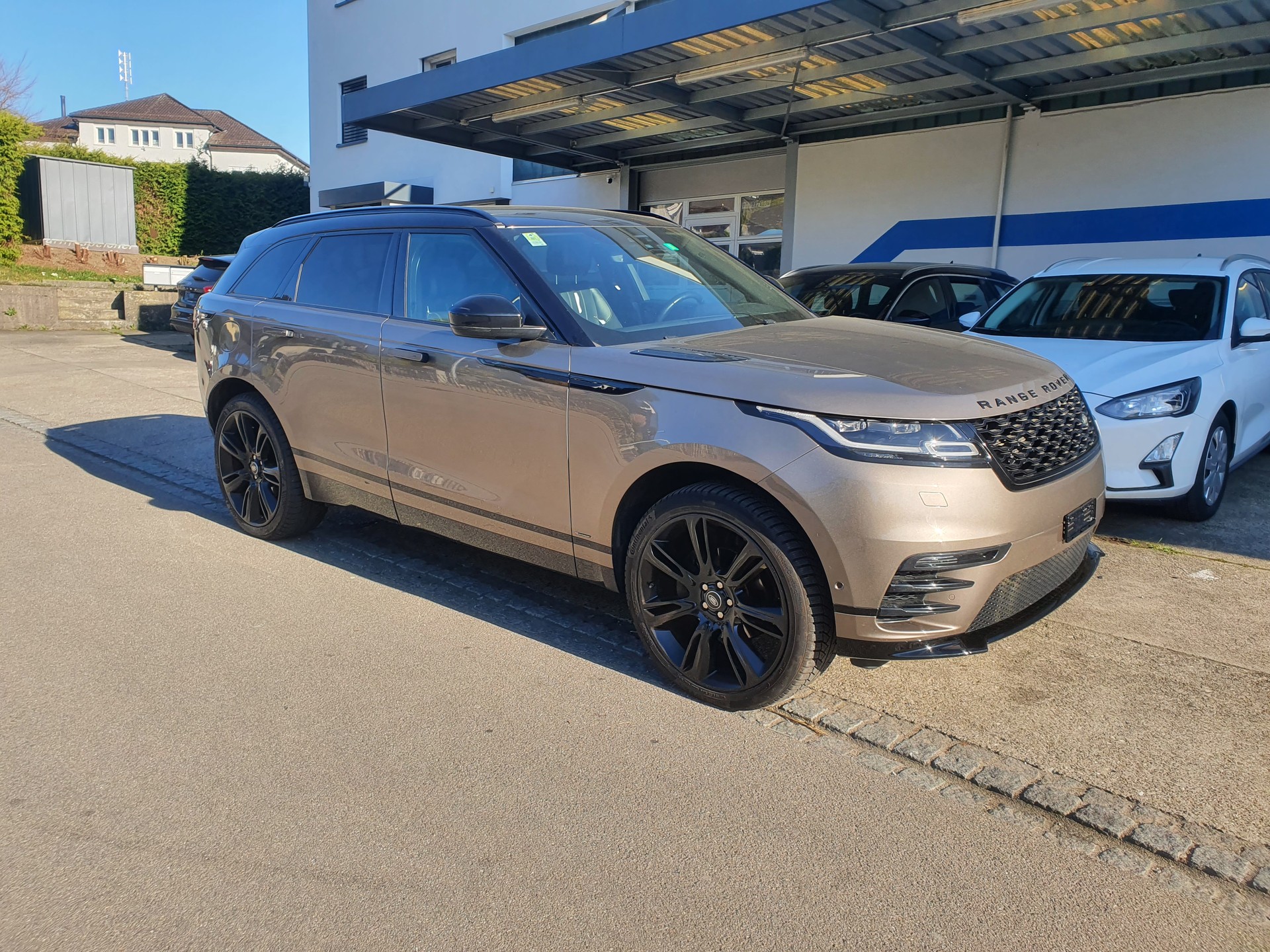 LAND ROVER Range Rover Velar R-Dynamic P 250 S Automatic-image-2