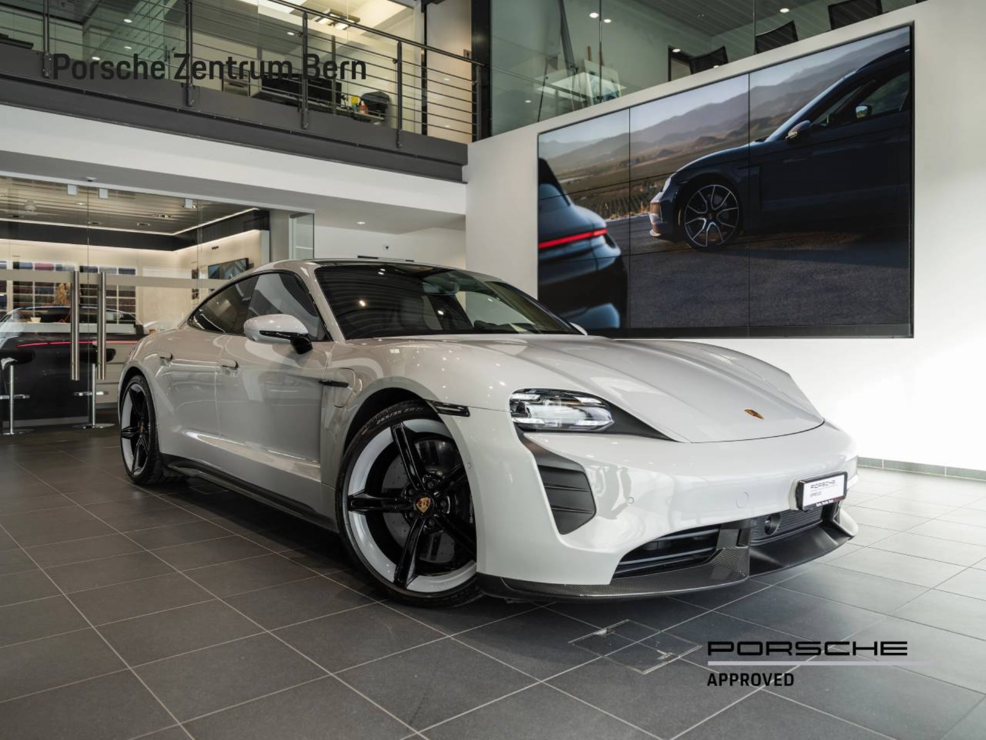 PORSCHE Taycan Turbo S-image-0