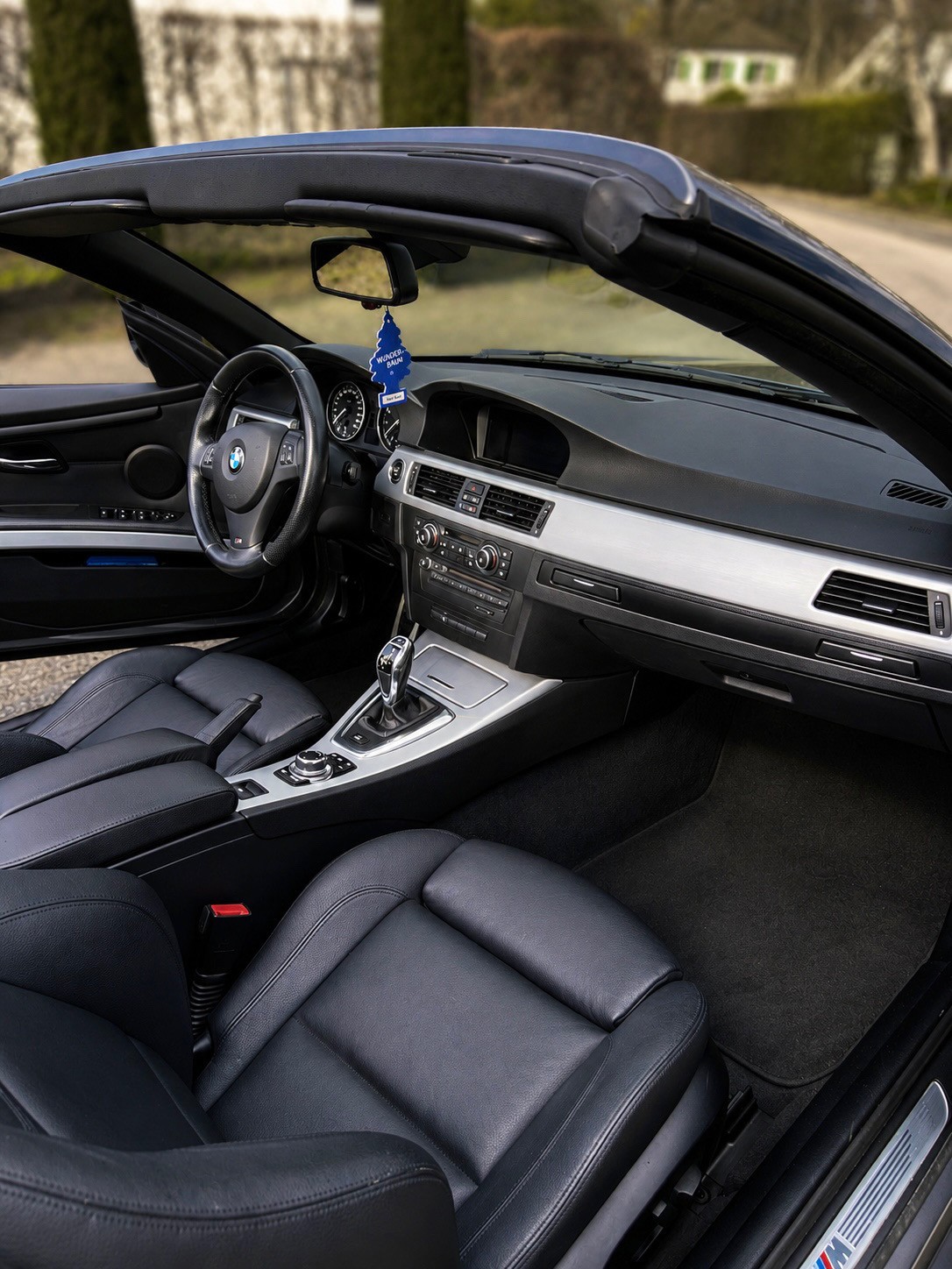 BMW 335i Cabriolet DSG * CH-Fahrzeug * M-Sport * 61‘000 km *-image-7
