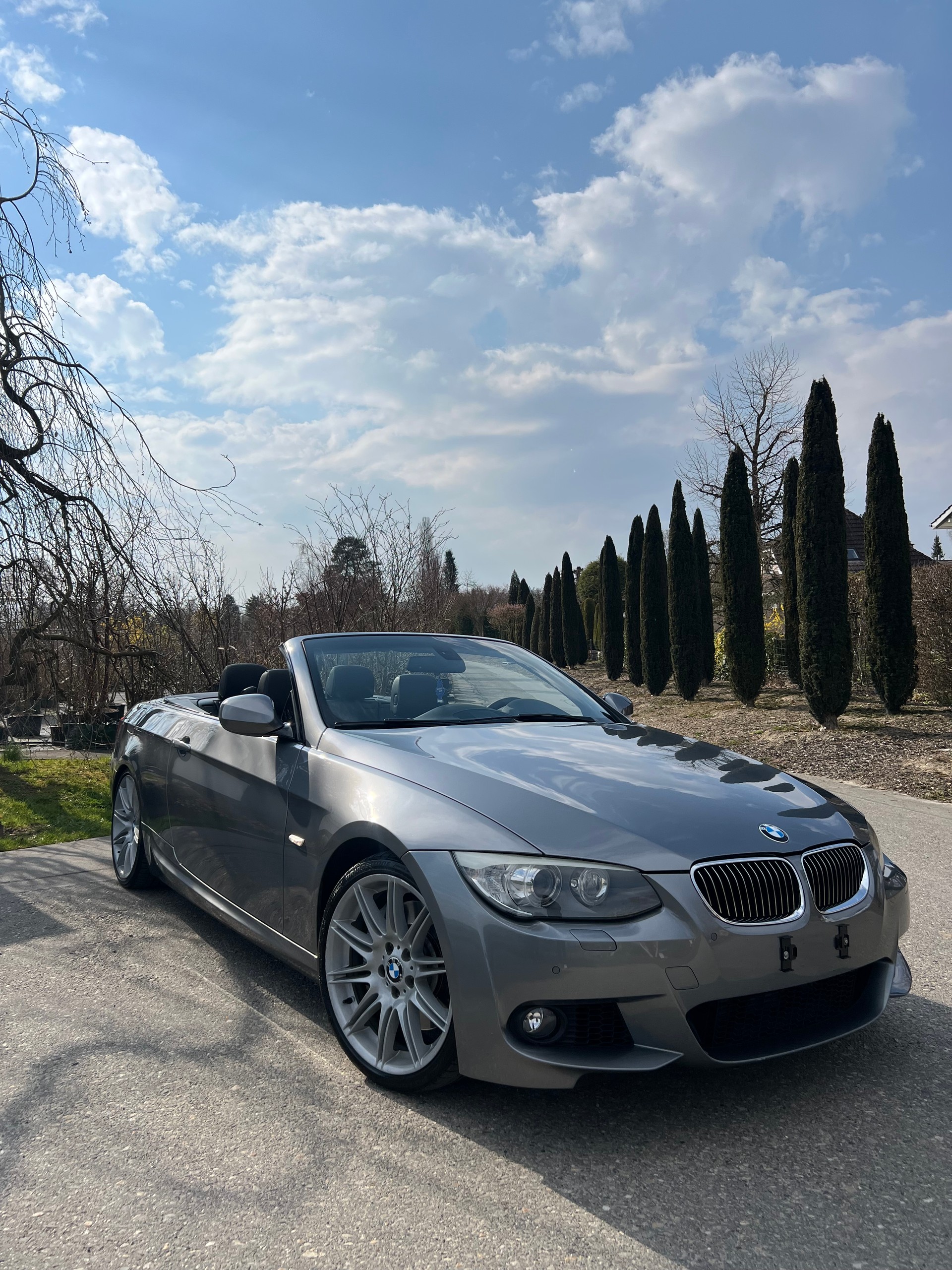 BMW 335i Cabriolet DSG * CH-Fahrzeug * M-Sport * 61‘000 km *-image-0