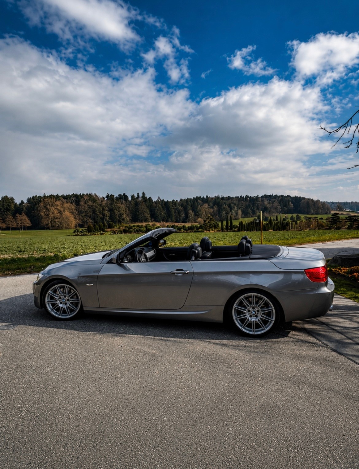 BMW 335i Cabriolet DSG * CH-Fahrzeug * M-Sport * 62’000 km *-image-4
