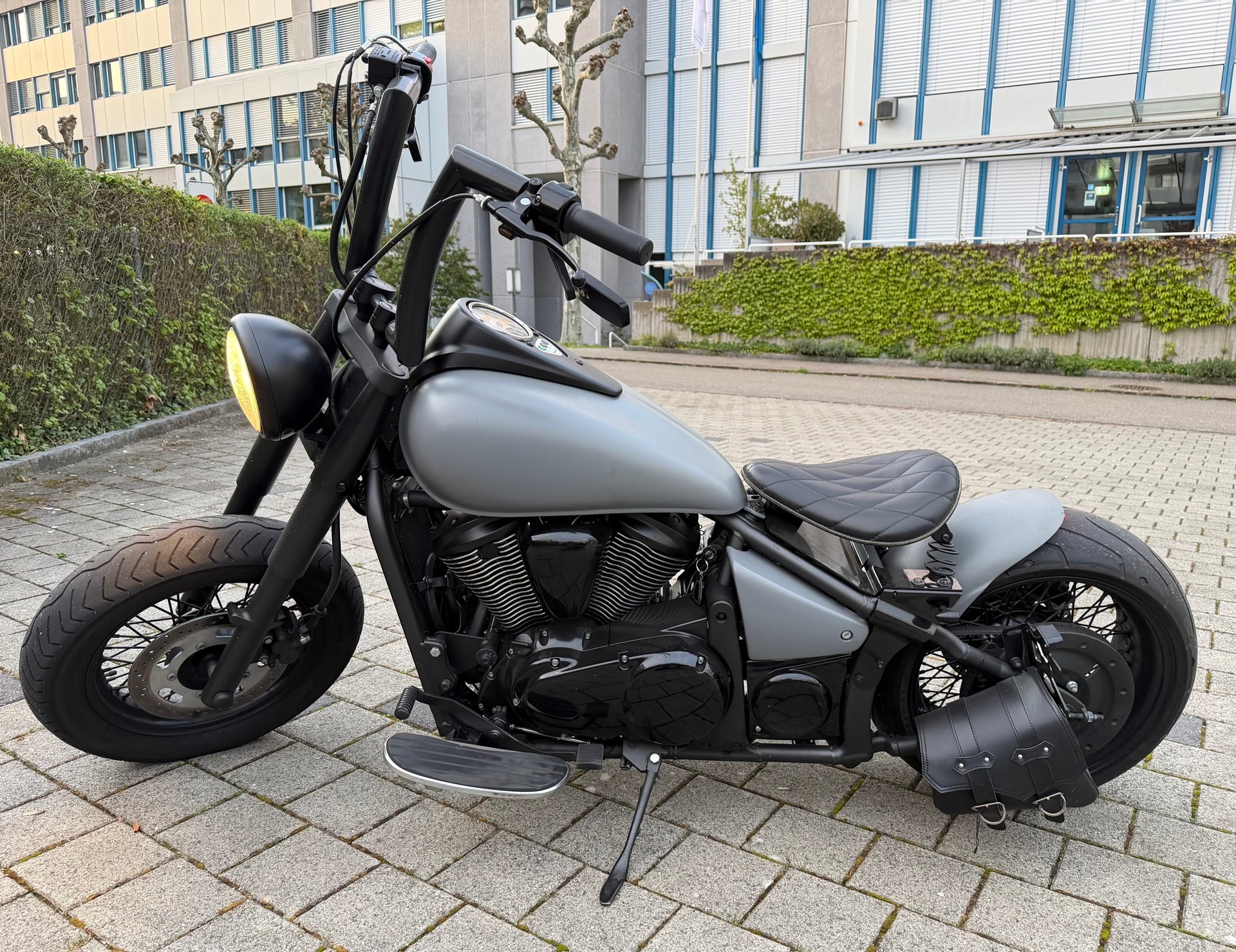 KAWASAKI VN 900 Classic-image-1