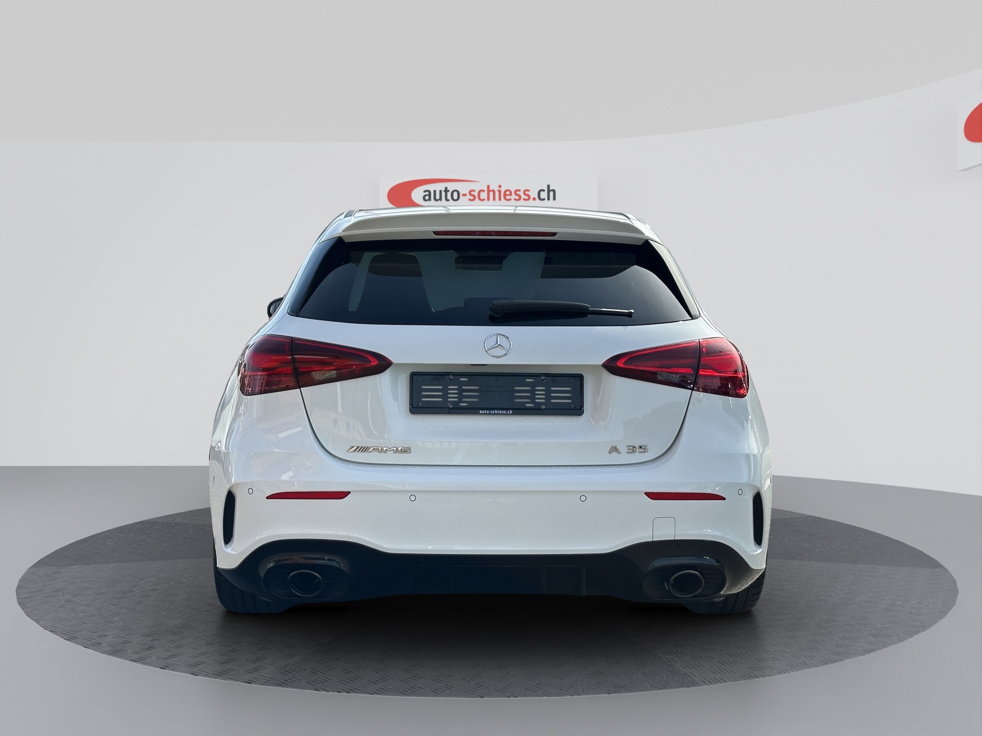 MERCEDES-BENZ A 35 AMG 4Matic Night 8G-DCT-image-3