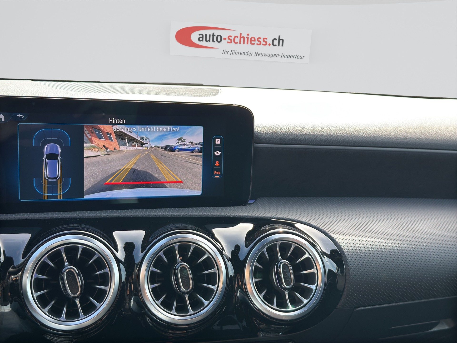 MERCEDES-BENZ A 35 AMG 4Matic Night 8G-DCT-image-12