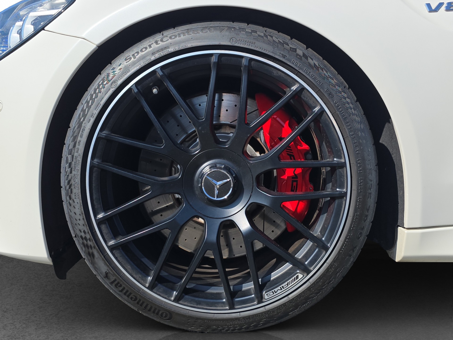 MERCEDES-BENZ C 63 S AMG 9G-tronic-image-18