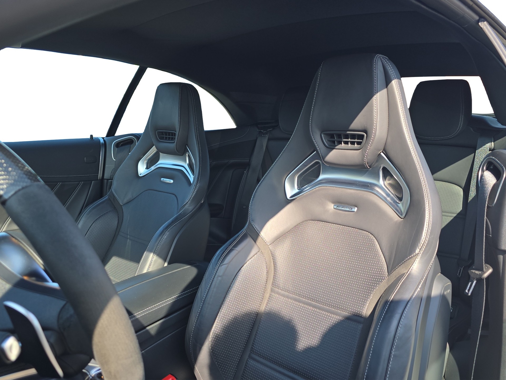 MERCEDES-BENZ C 63 S AMG 9G-tronic-image-7