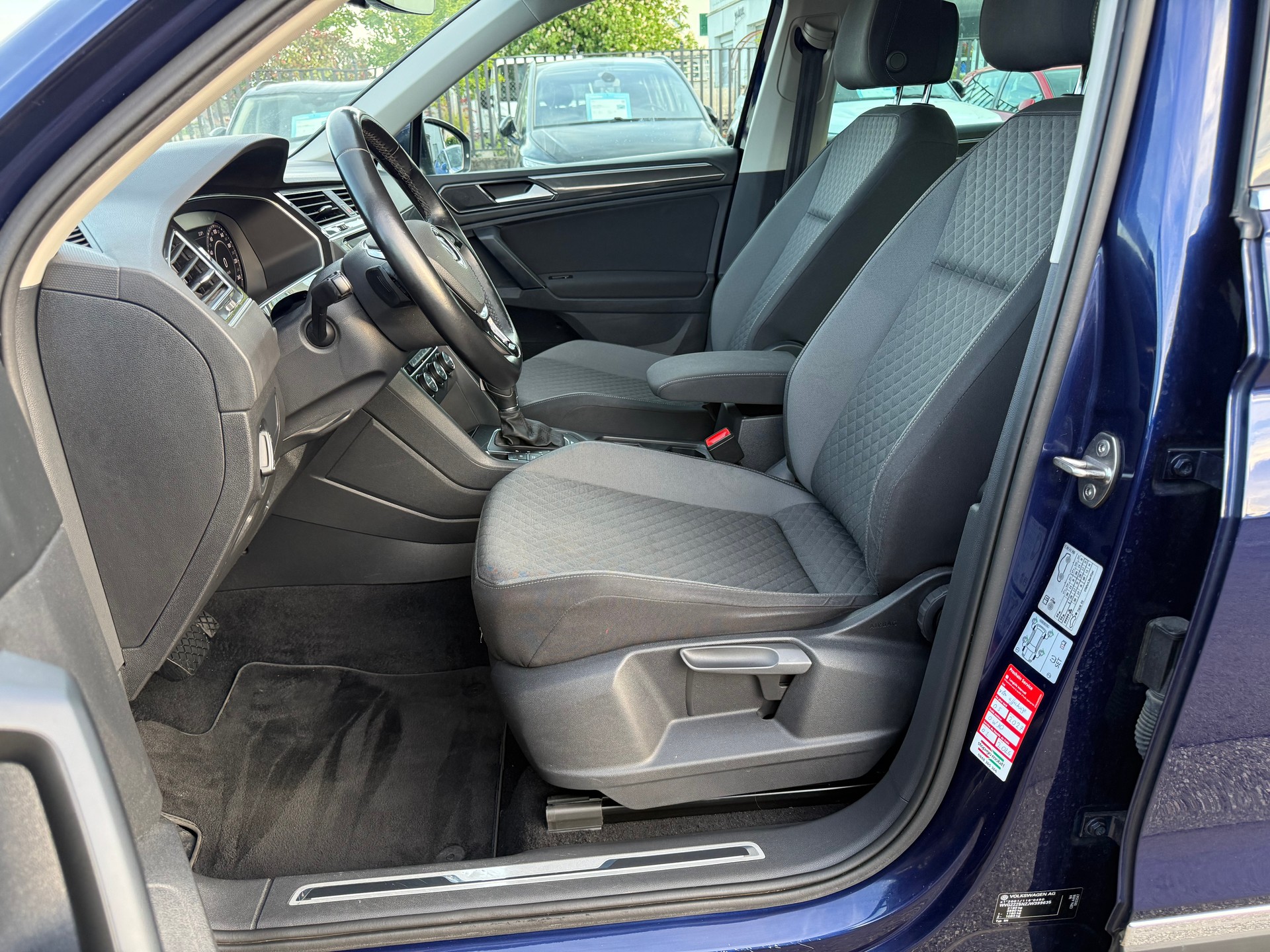 VW Tiguan 2.0TSI Comfortline 4Motion DSG-image-8