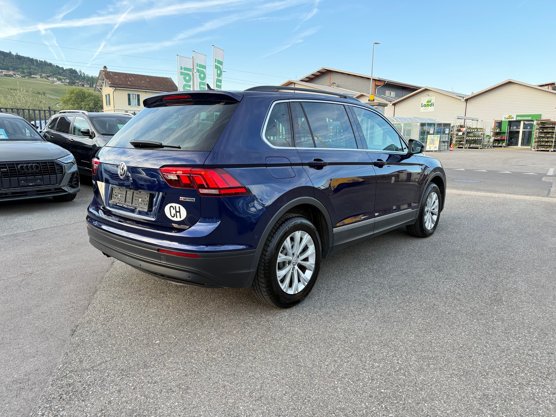 VW Tiguan 2.0TSI Comfortline 4Motion DSG-image-5