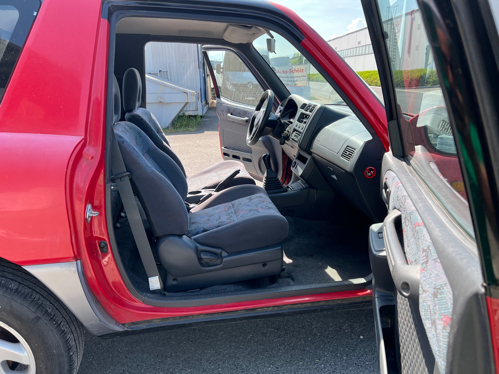 TOYOTA RAV-4-image-8