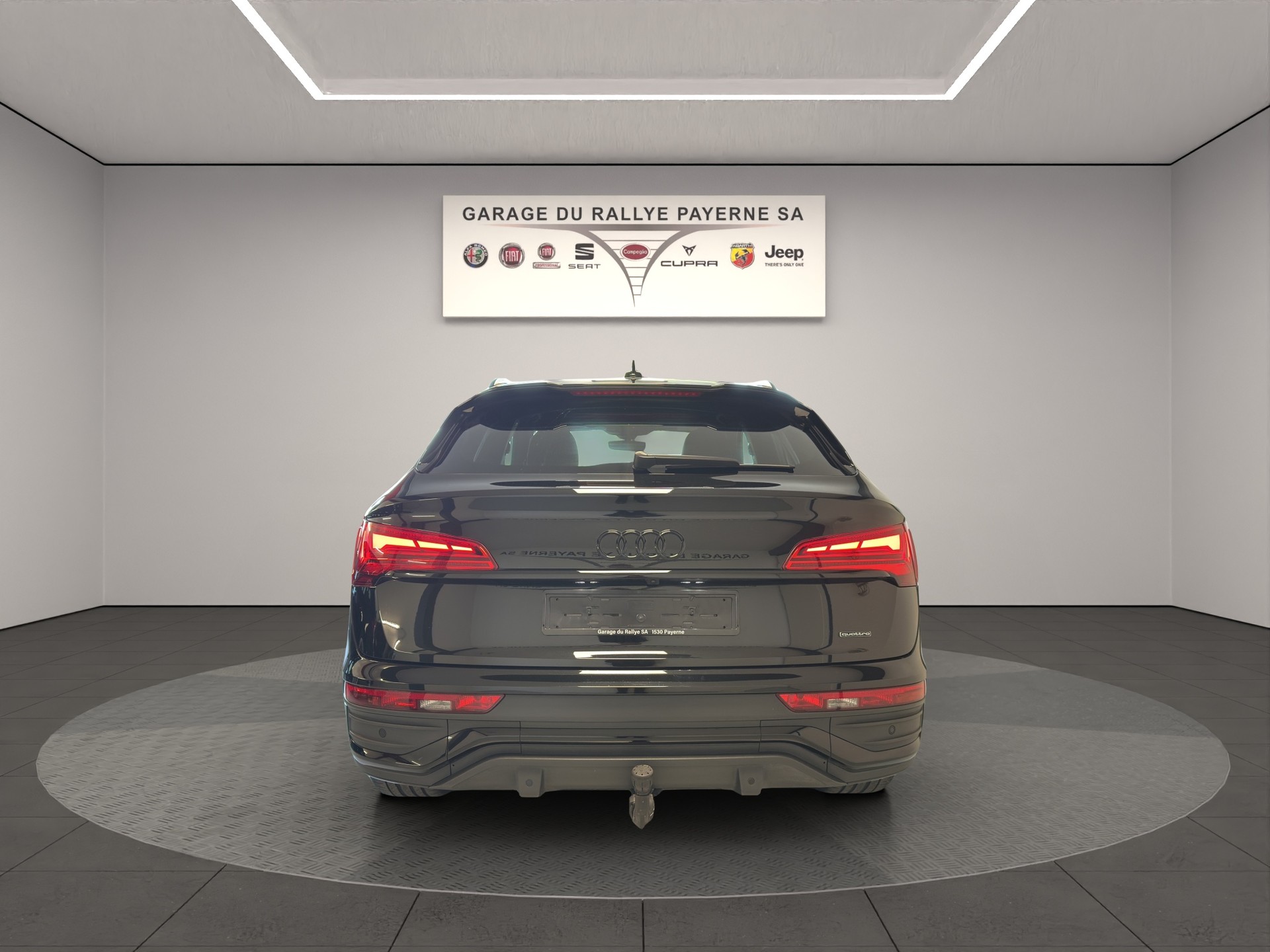AUDI Q5 Sportback 40 TDI Blackedition quattro S-tronic-showroom-element-3