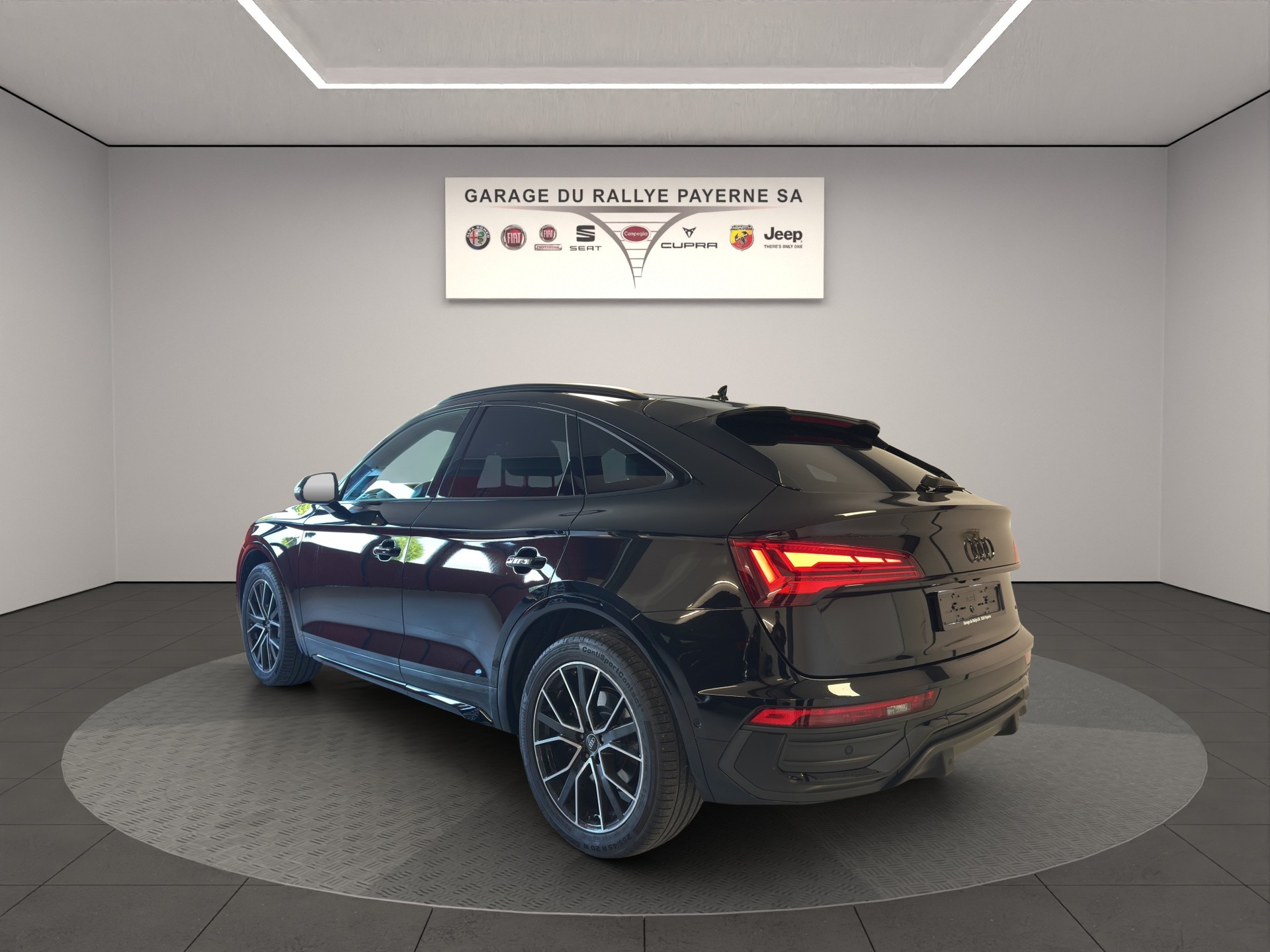 AUDI Q5 Sportback 40 TDI Blackedition quattro S-tronic-showroom-element-2