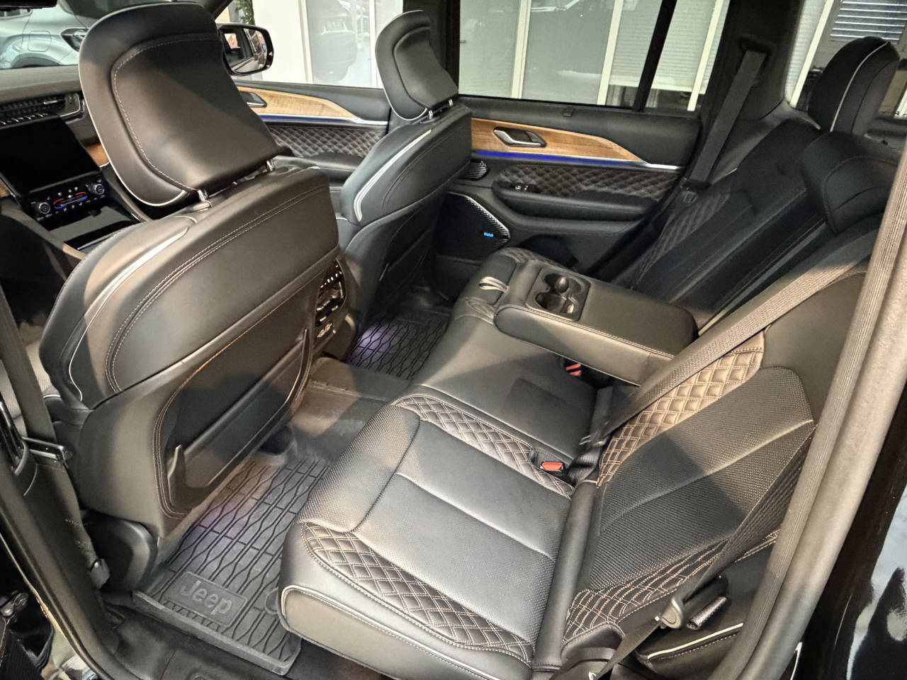 JEEP Grand Cherokee 2.0 Turbo Summit Reserve 4xe-image-5