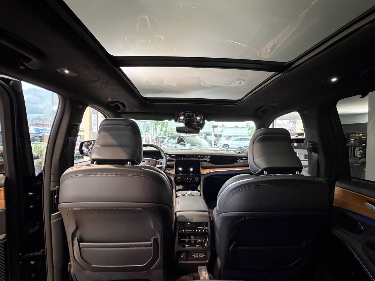 JEEP Grand Cherokee 2.0 Turbo Summit Reserve 4xe-image-6