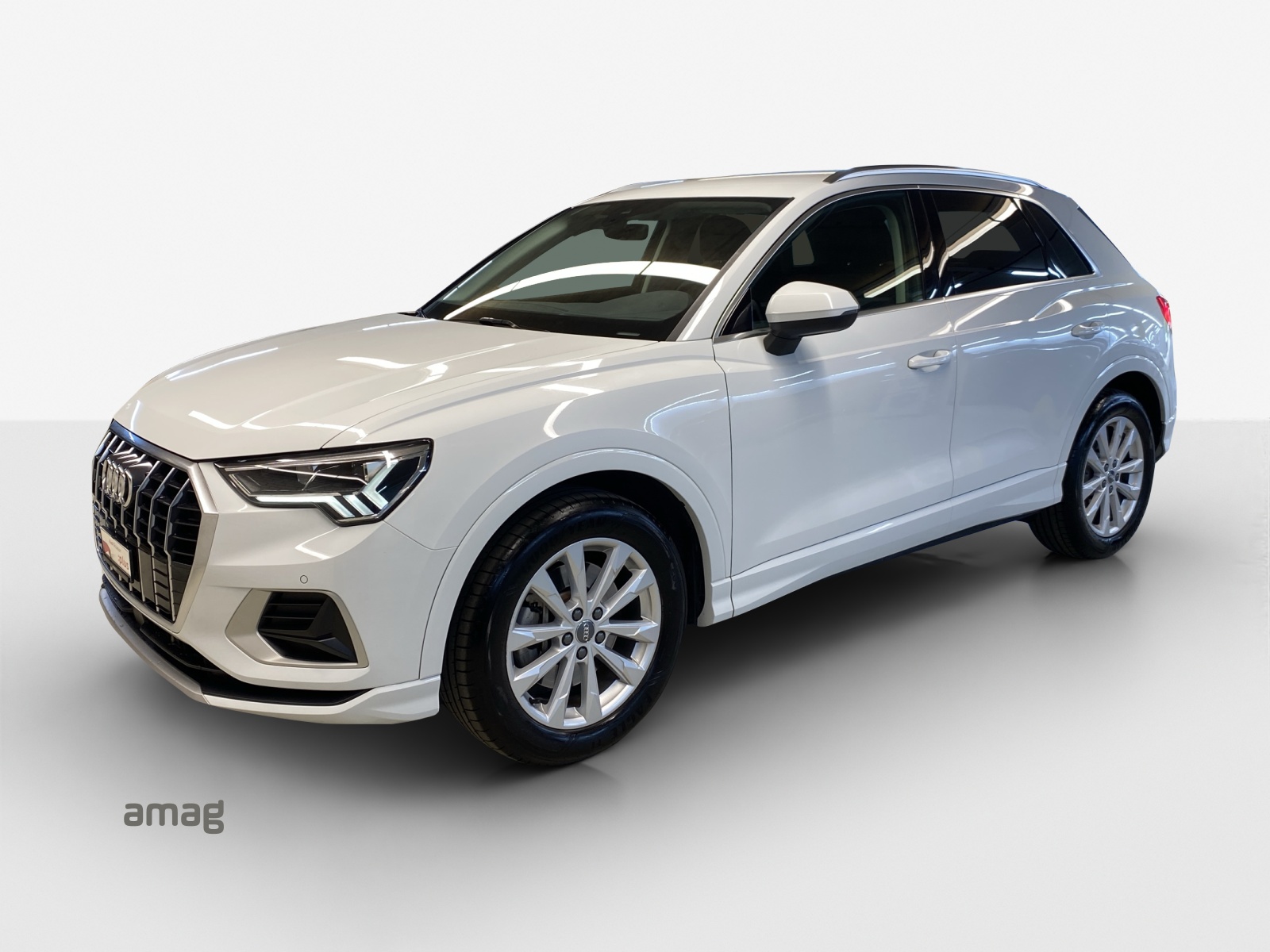 AUDI Q3 40 TFSI advanced quattro S-tronic-image-0