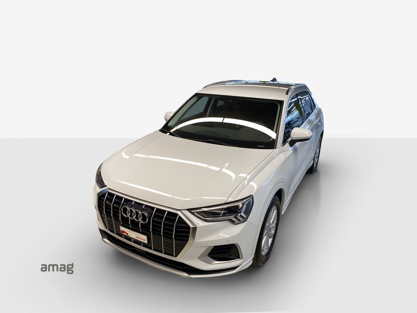 AUDI Q3 40 TFSI advanced quattro S-tronic-image-15