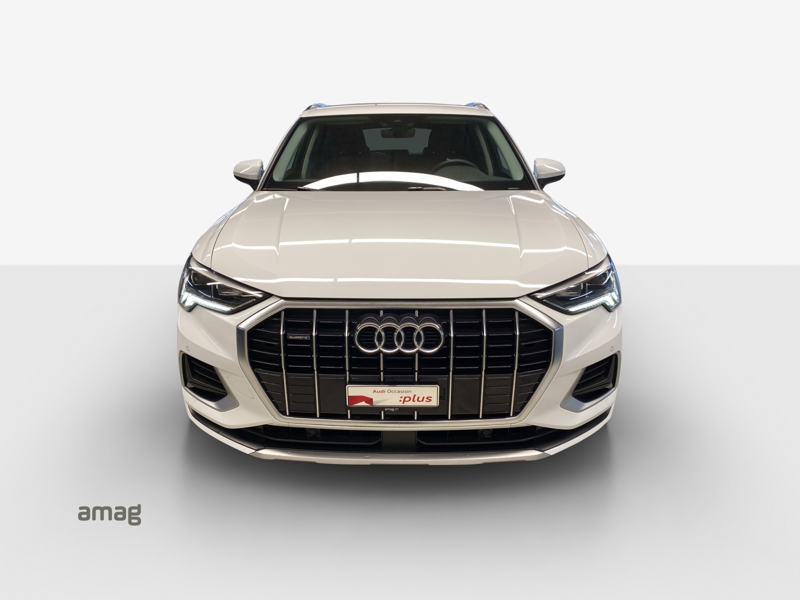 AUDI Q3 40 TFSI advanced quattro S-tronic-image-6
