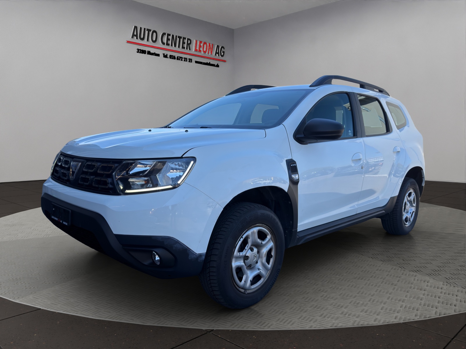 DACIA Duster TCe 130 Comfort 4x4-showroom-element-1