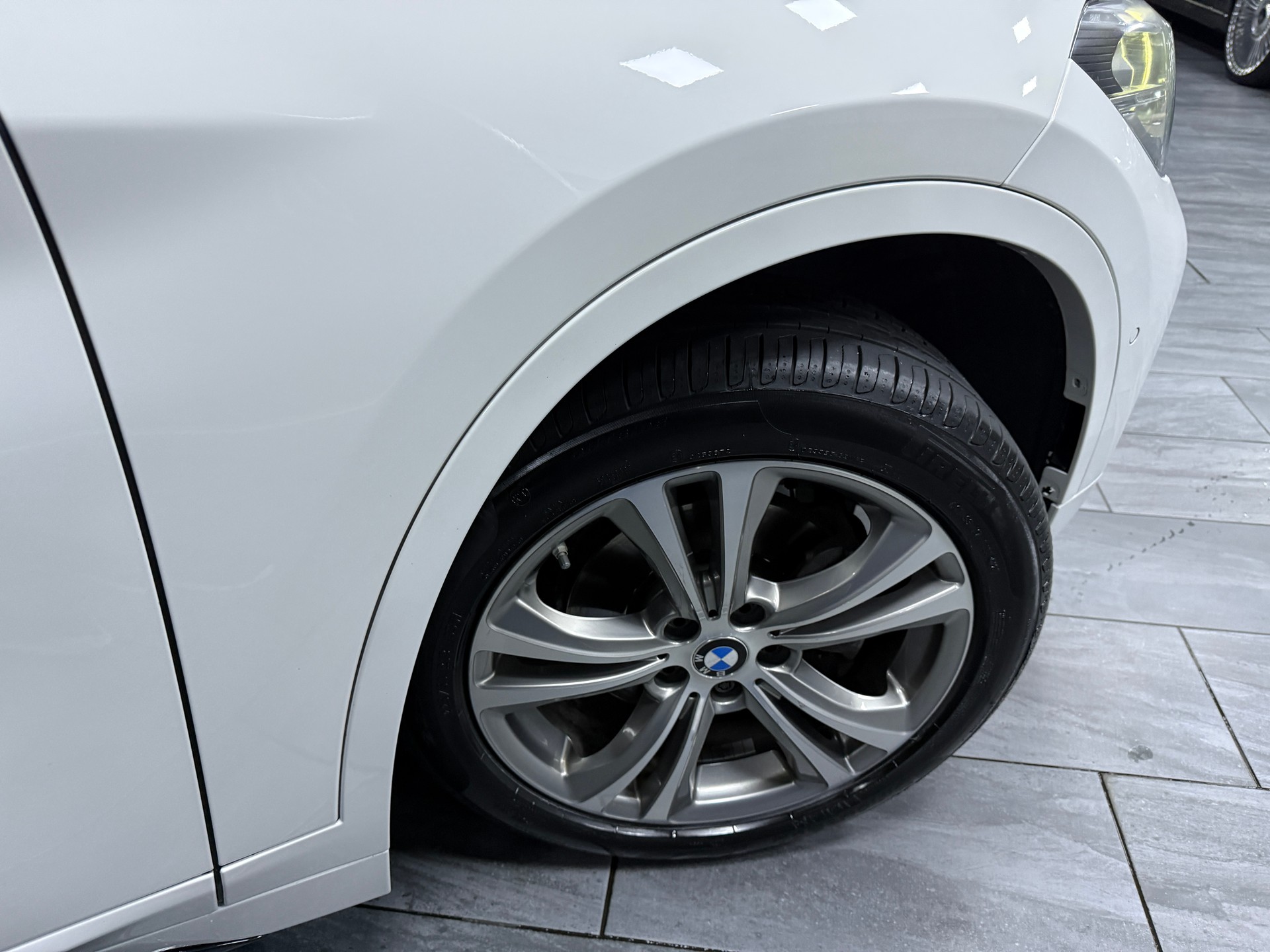 BMW X1 xDrive 18d Sport Line Steptronic CH Fahrzeug-image-3