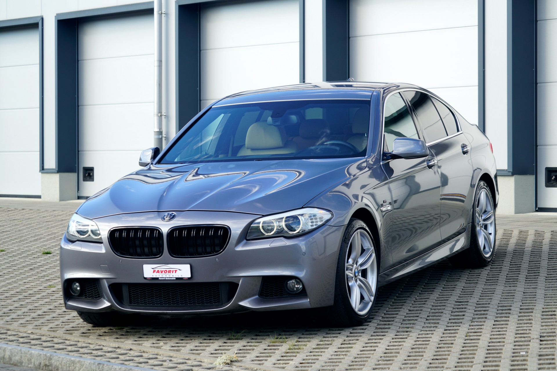 BMW 528i xDrive M-Sportpaket Steptronic (CH)-image-0