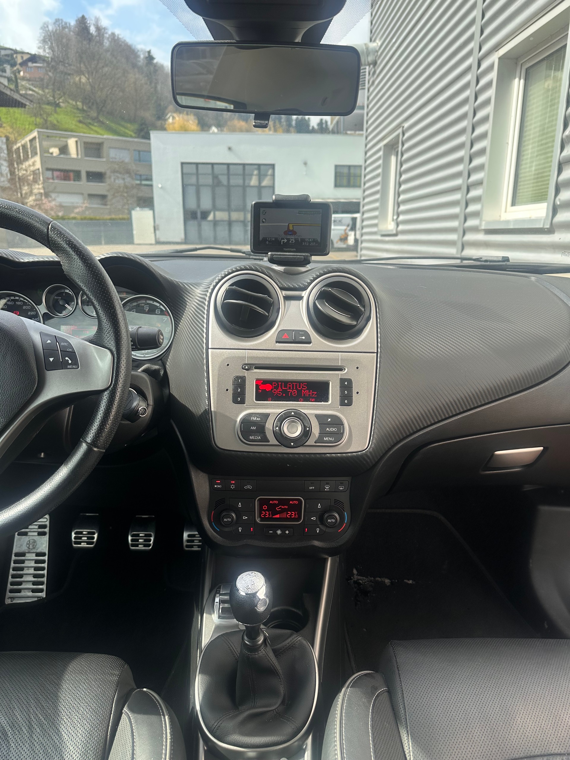 ALFA ROMEO MiTo 1.4 TB Distinctive-image-12