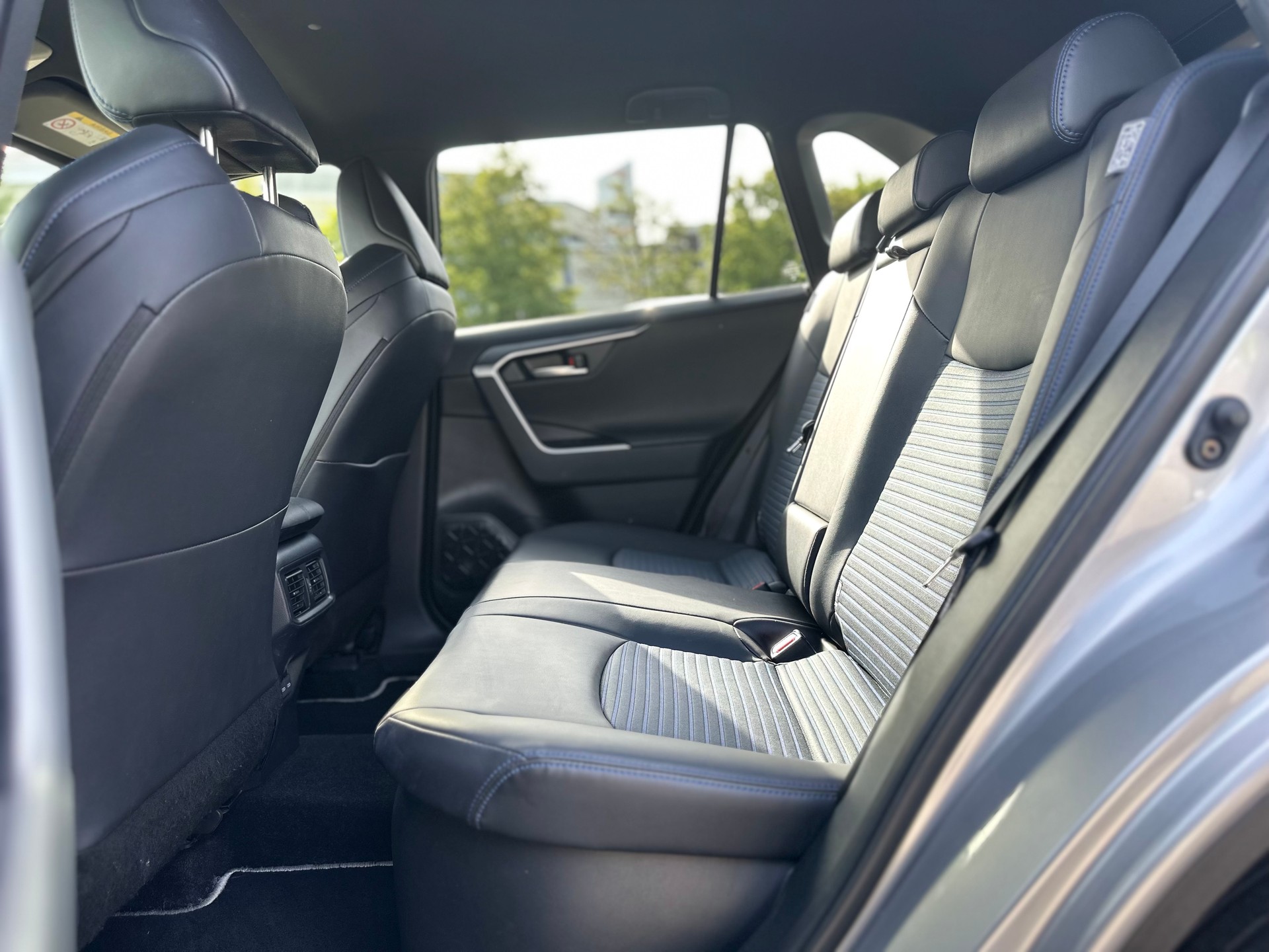 TOYOTA RAV-4 2.5 HSD Style e-CVT 4WD-image-13