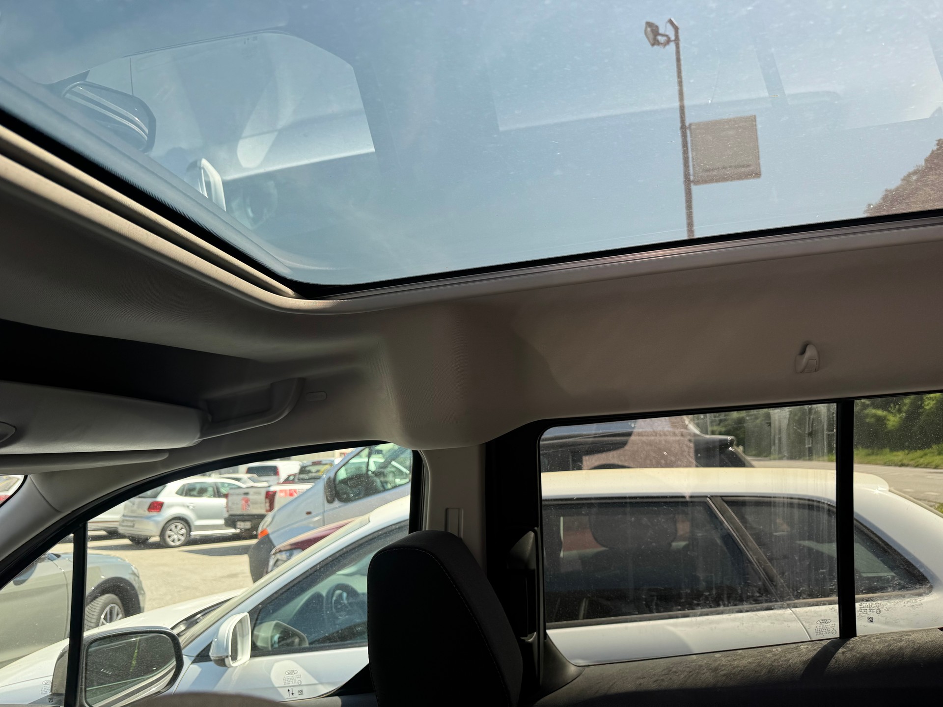 FORD Grand Tourneo Connect 1.5 EcoBlue Titanium Automat-image-7