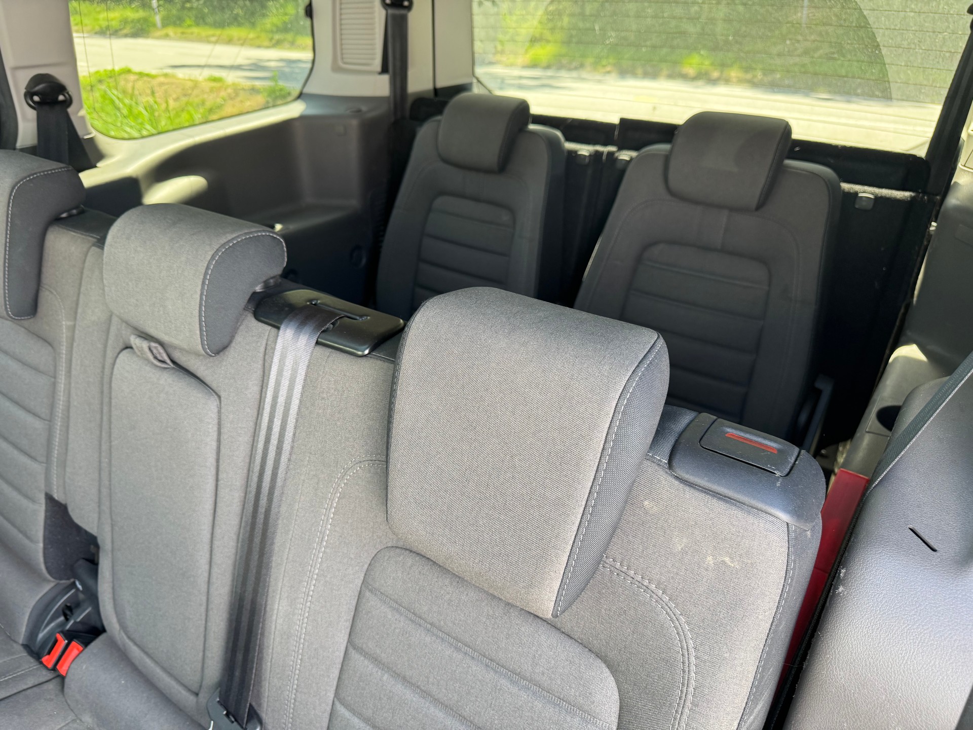 FORD Grand Tourneo Connect 1.5 EcoBlue Titanium Automat-image-5