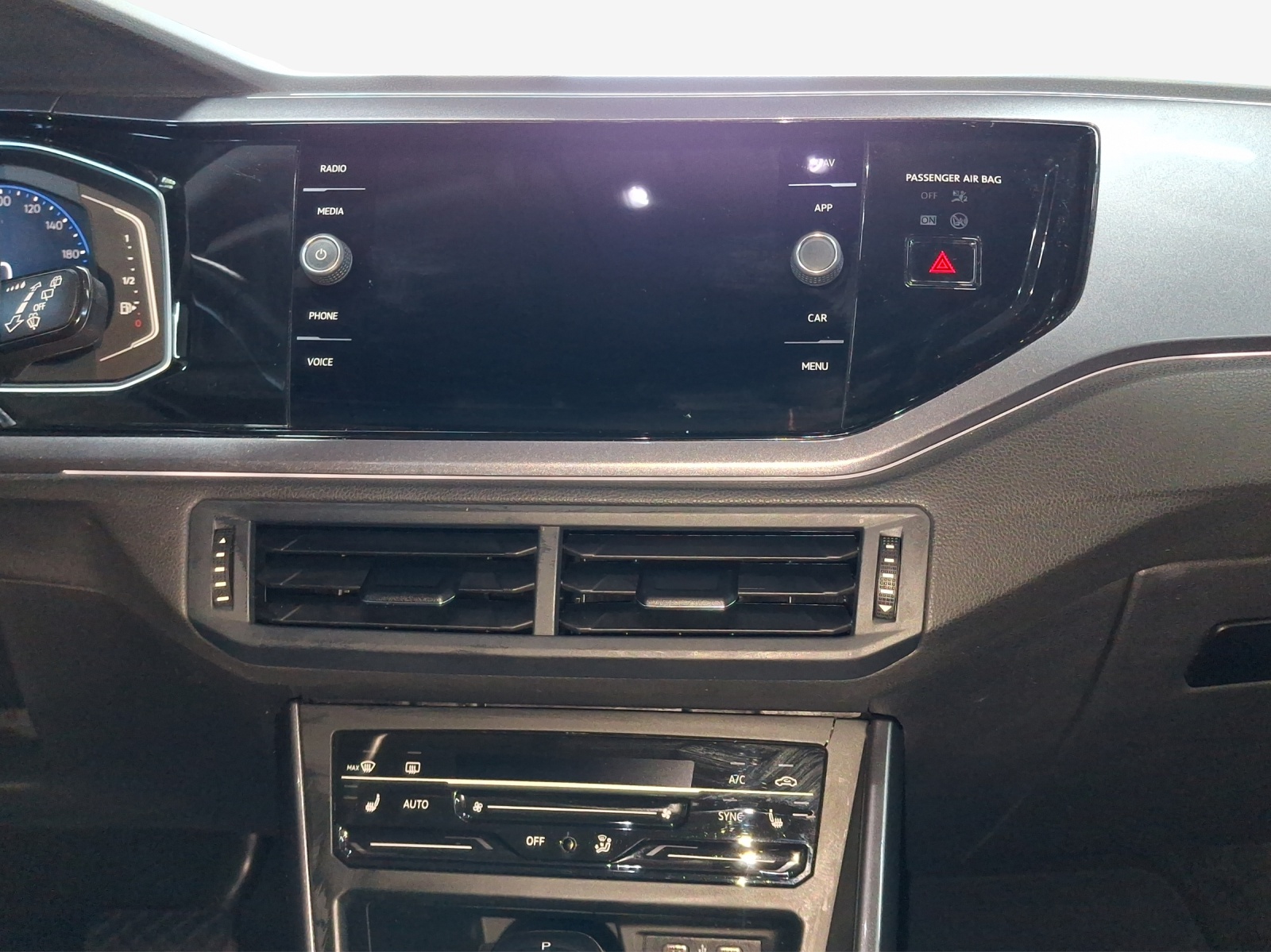 VW Taigo 1.0 TSI Style DSG-image-10