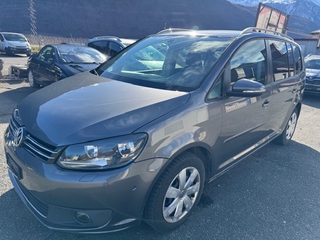 VW Touran 2.0 TDI BlueMotion Technology Highline-image-0