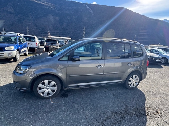 VW Touran 2.0 TDI BlueMotion Technology Highline-image-8