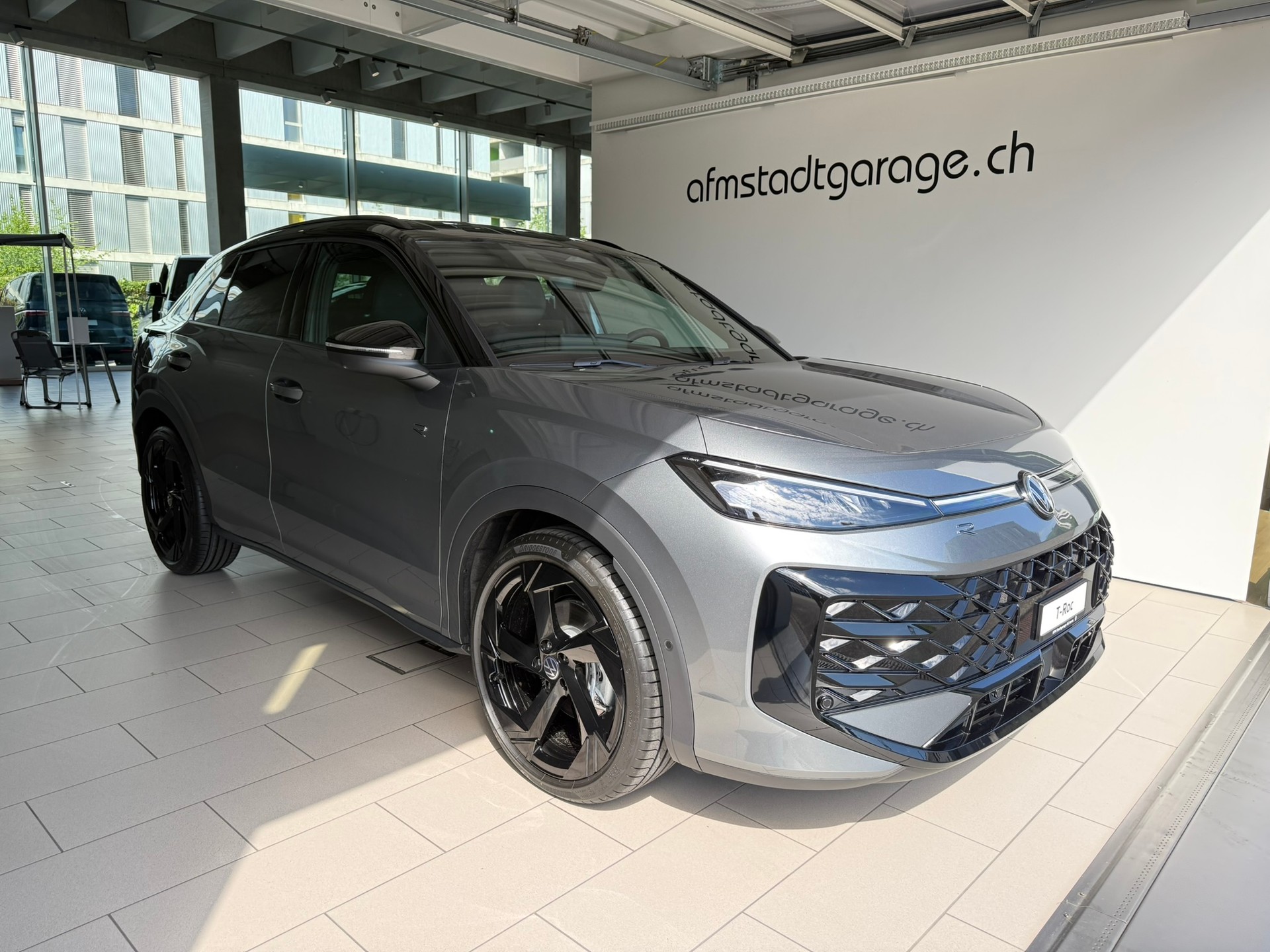 VW T-Roc 1.5 eTSI mHEV R-Line DSG-image-0