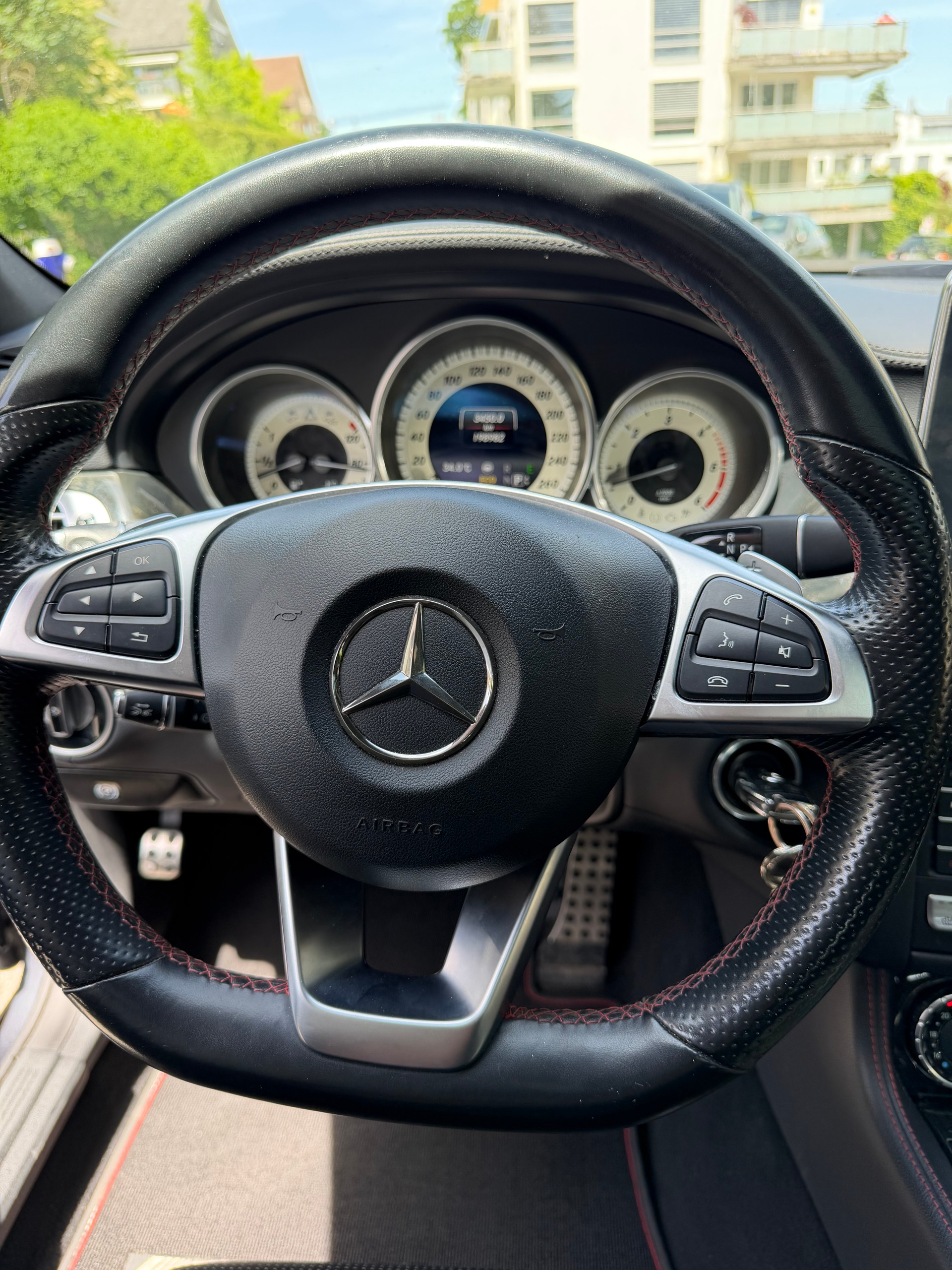 MERCEDES-BENZ CLS 350 CDI BlueTec 4matic AMG Plus-image-2