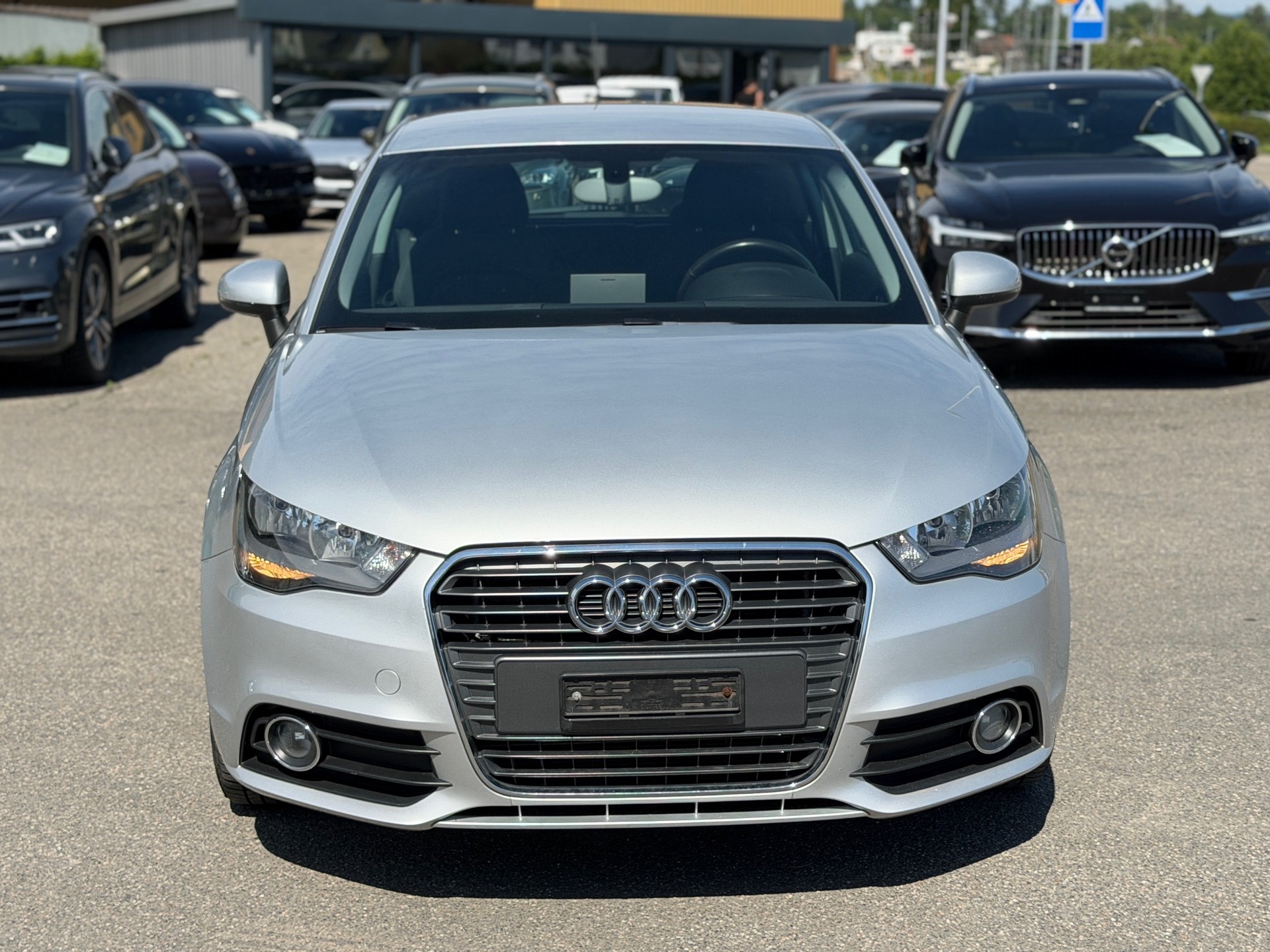 AUDI A1 1.2 TFSI Ambition-image-1